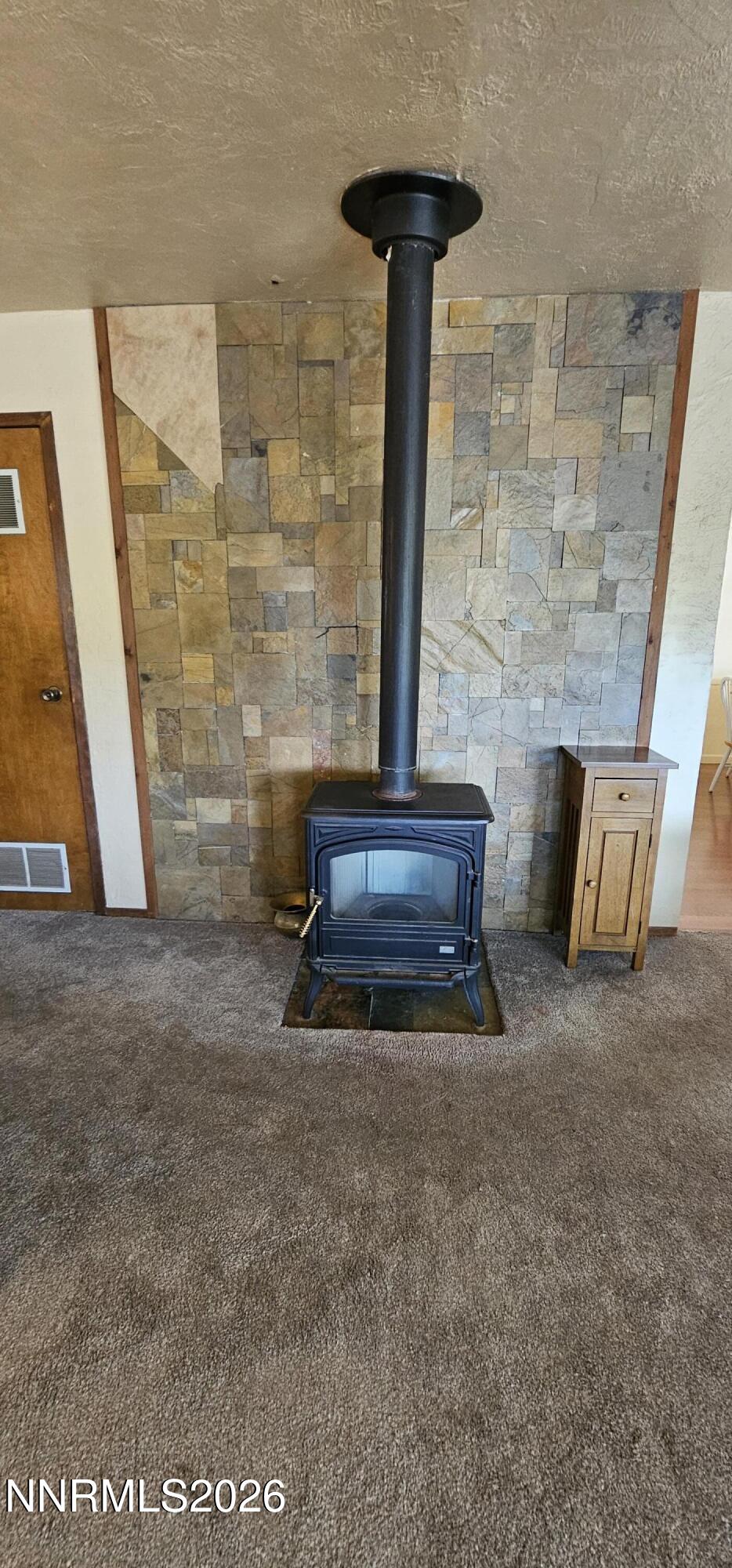 124 Del Drive Property Photo 13
