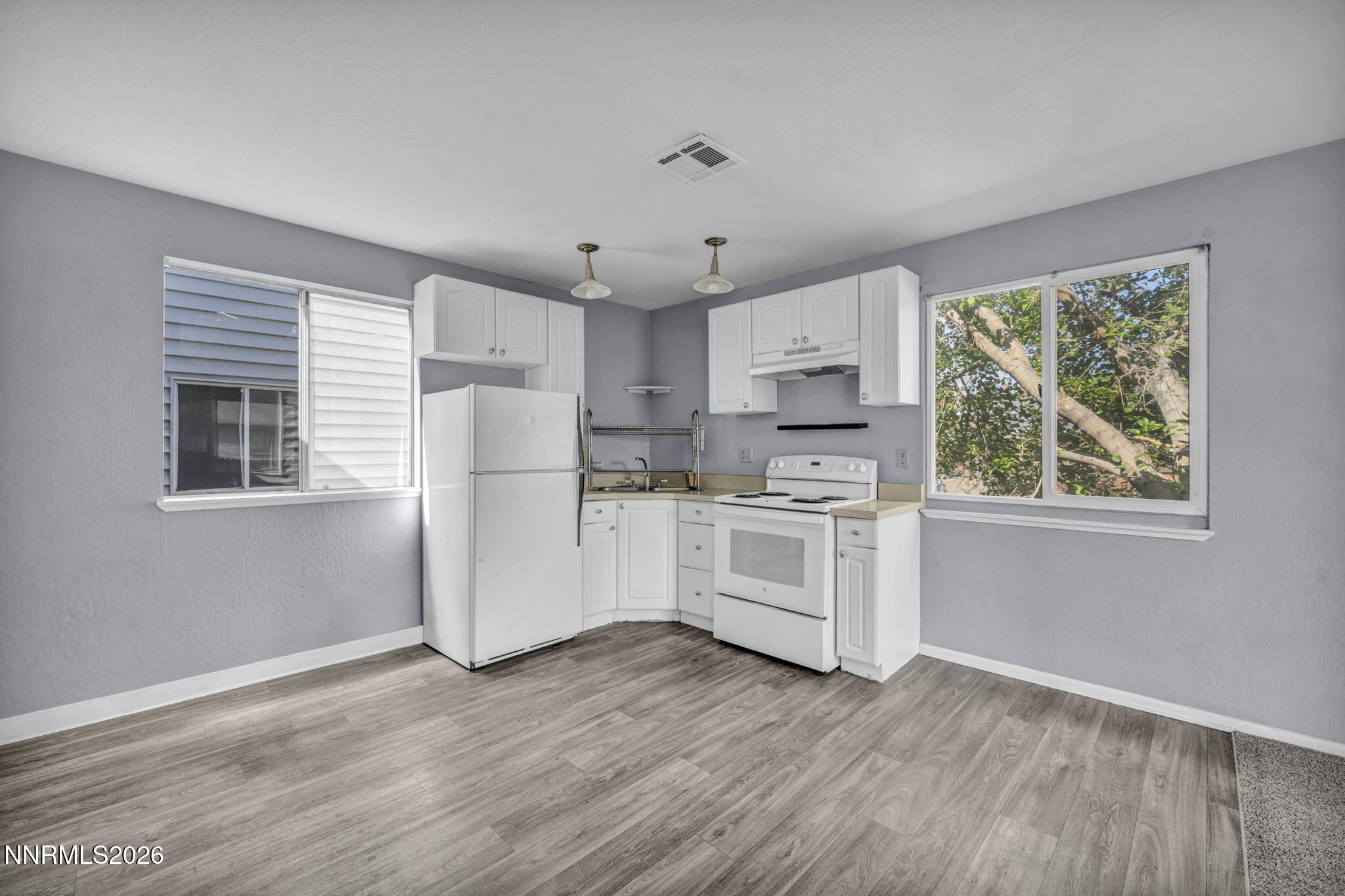 363 Roberts Street Property Photo 33