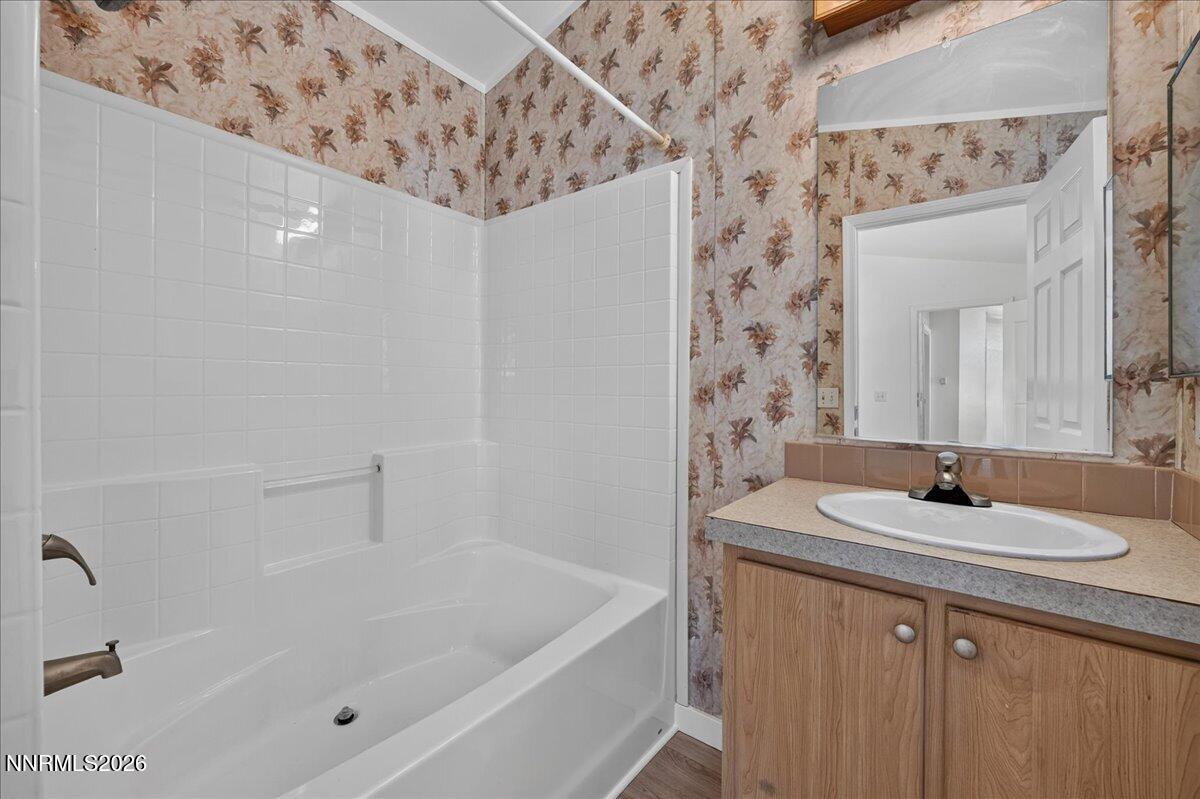 176 Crescent Drive Property Photo 18