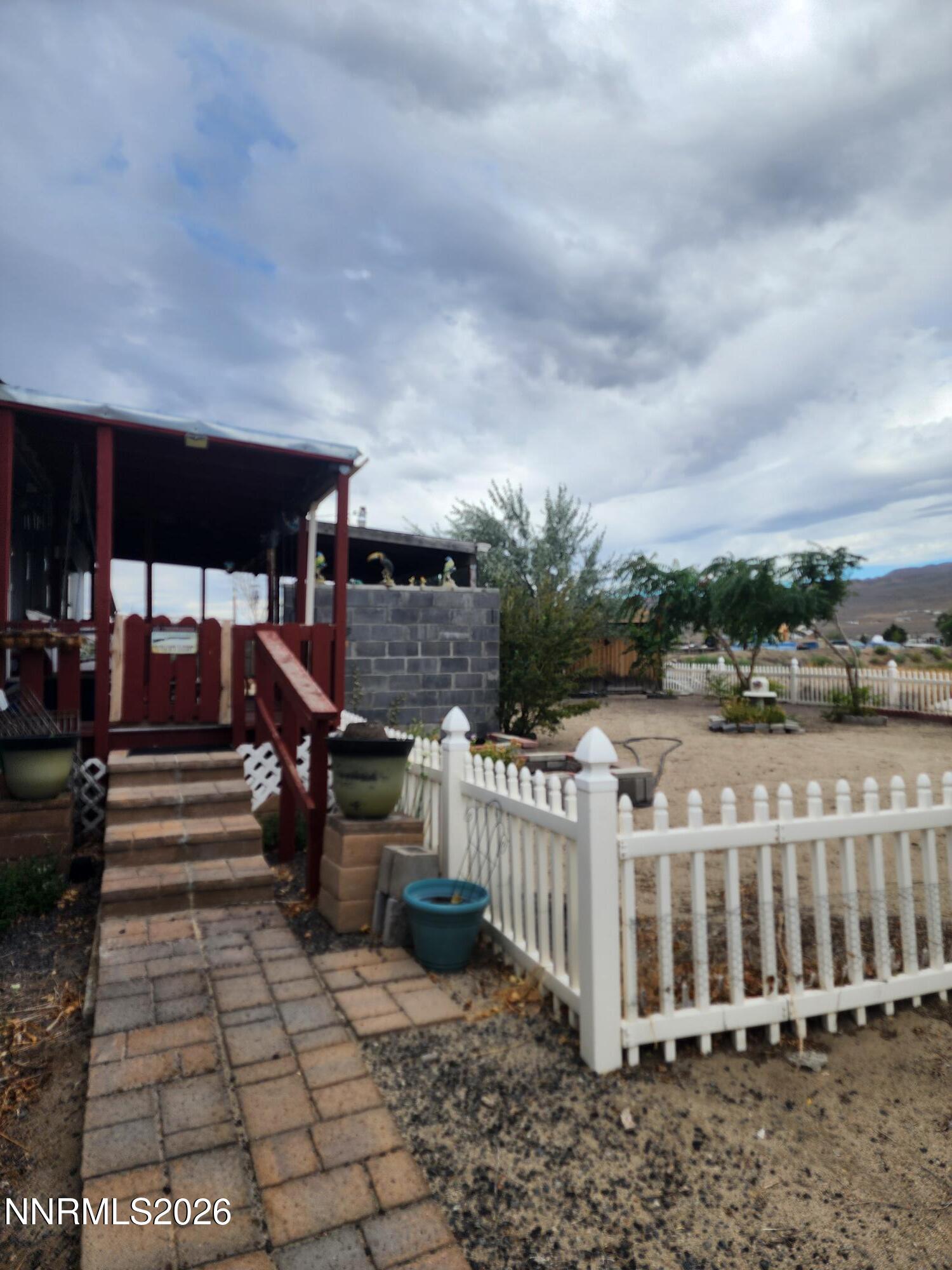 5225 Deodar Street Property Photo 11