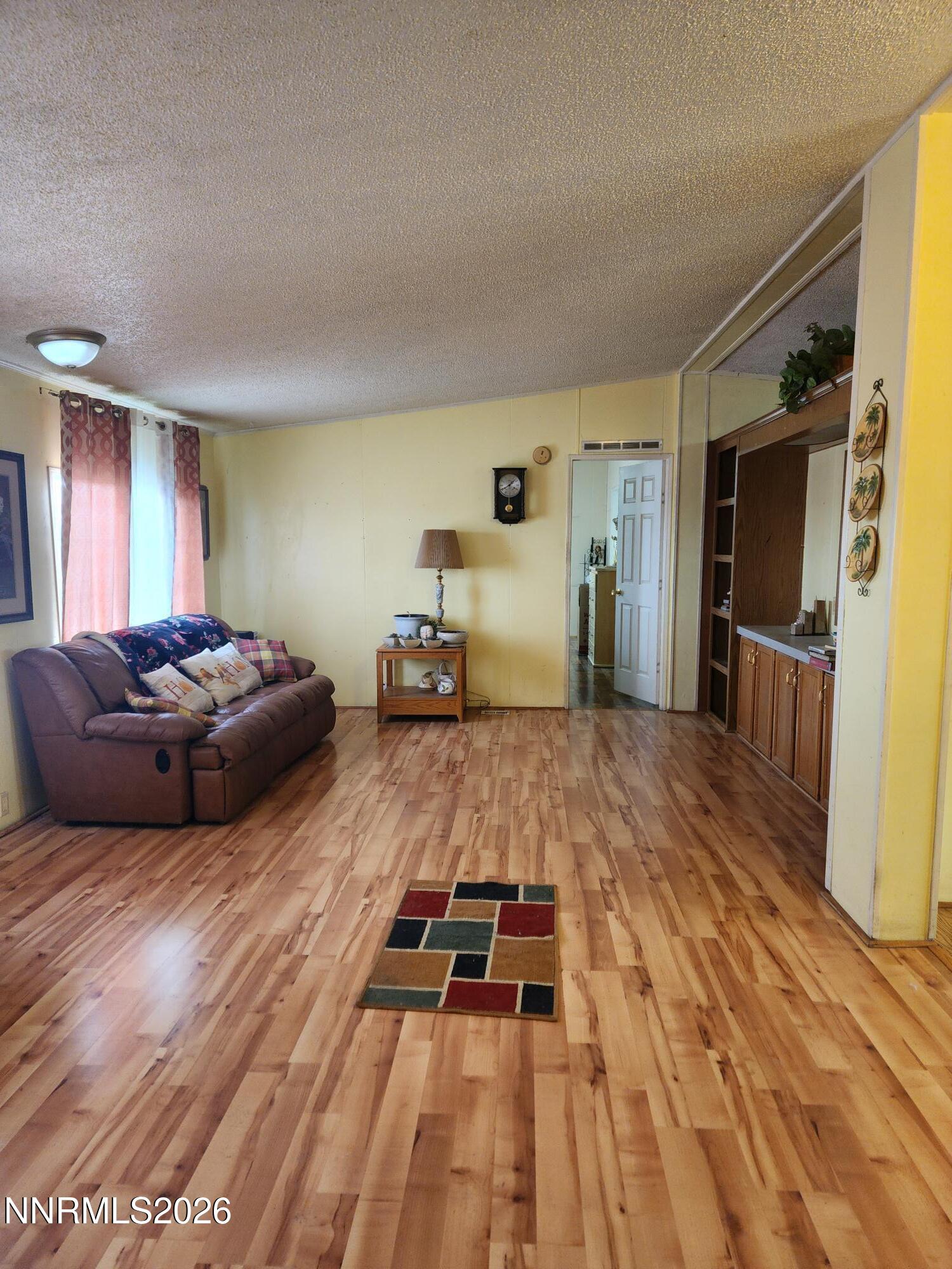 5225 Deodar Street Property Photo 16