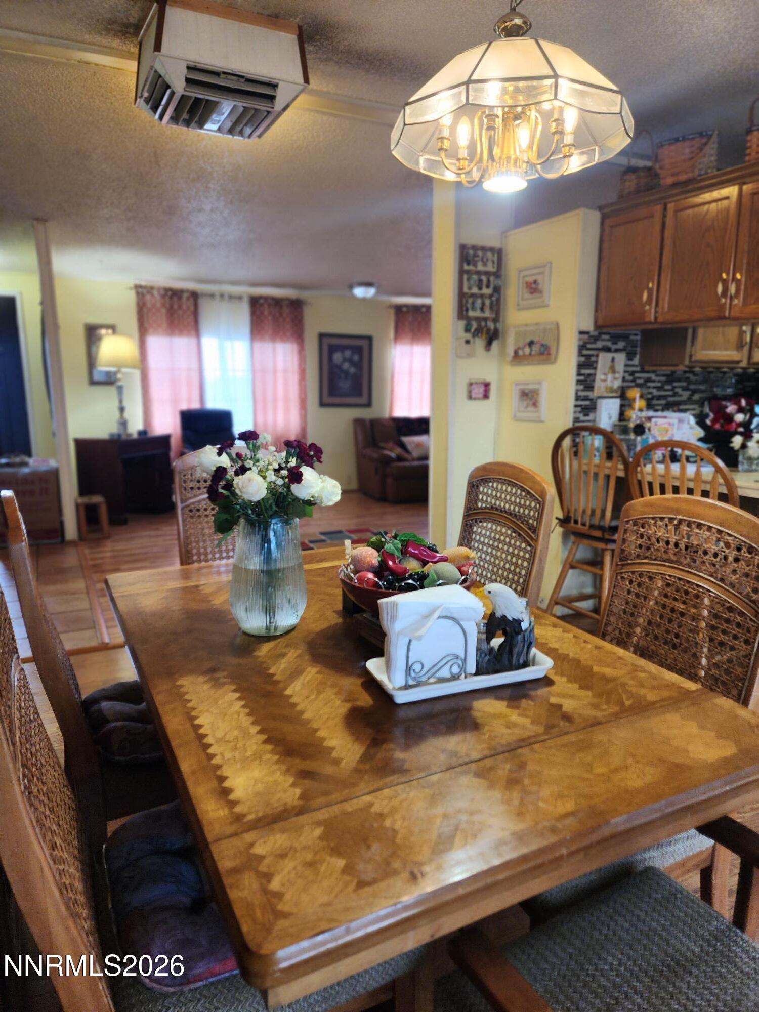5225 Deodar Street Property Photo 28