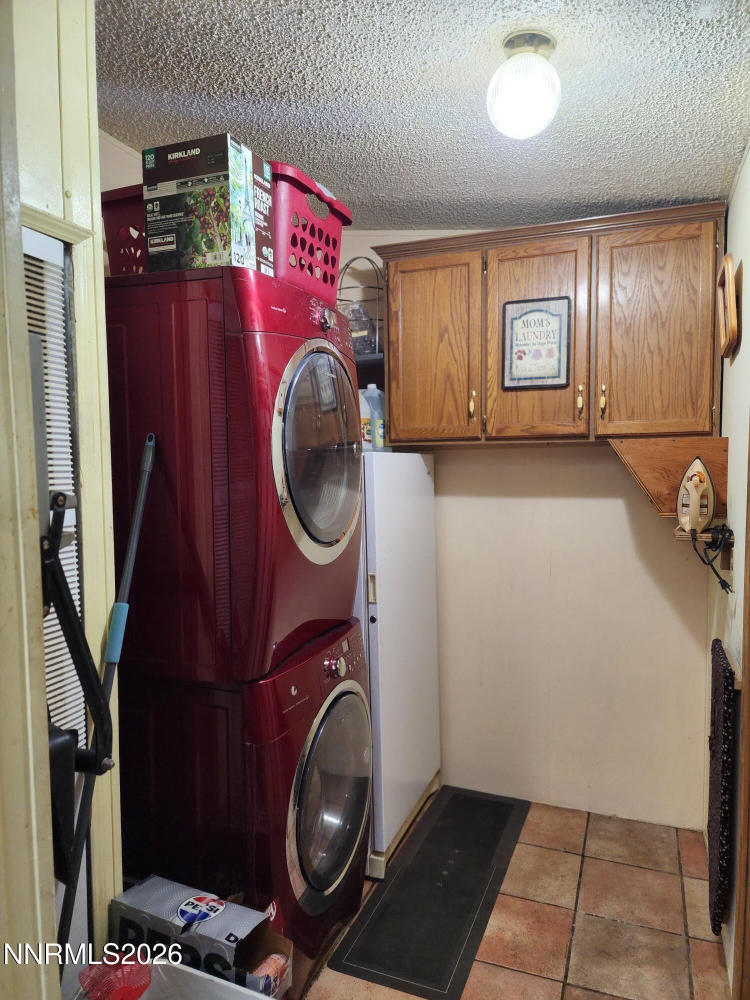 5225 Deodar Street Property Photo 31