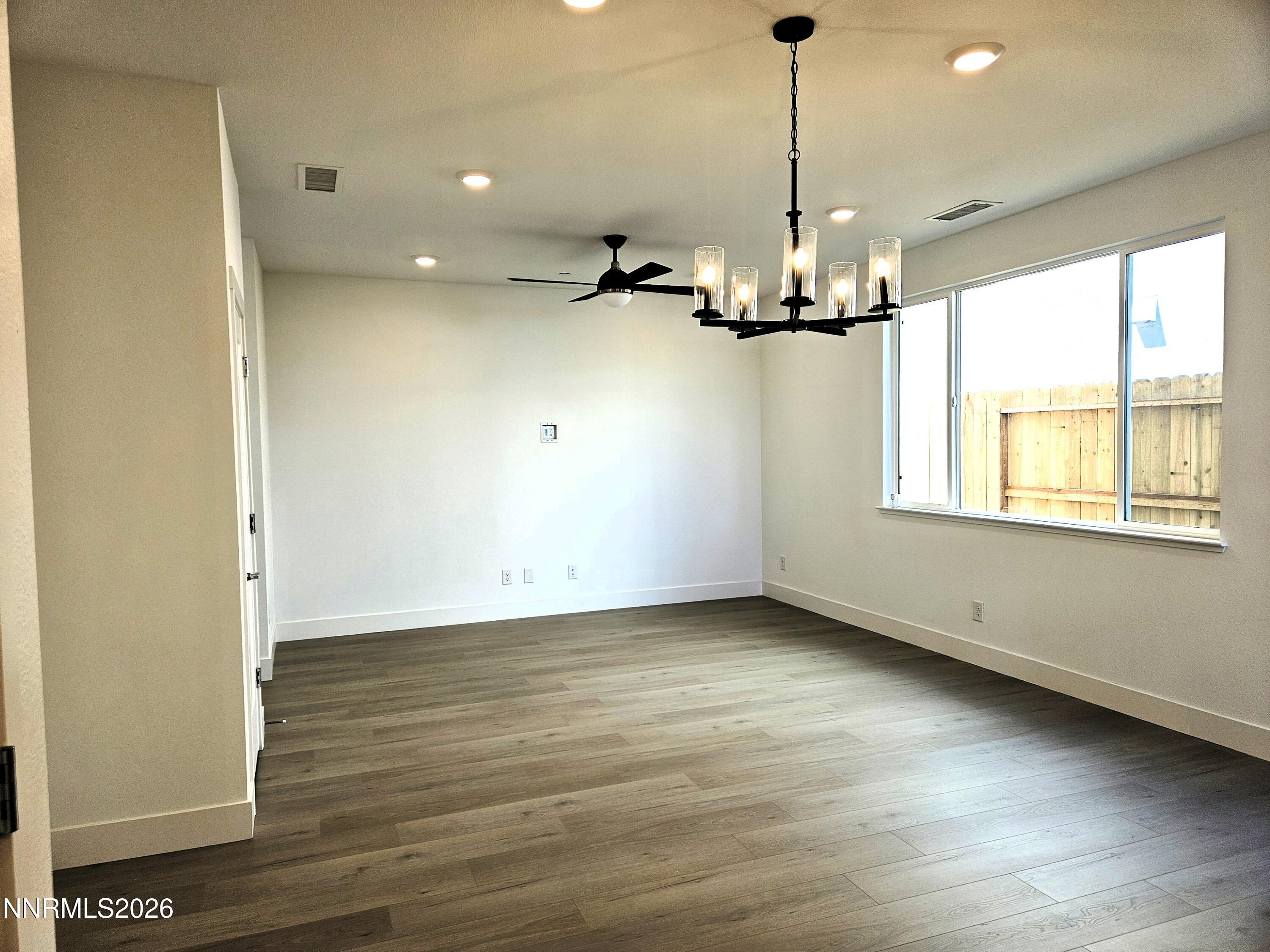 487 Prosecco Way Property Photo 4