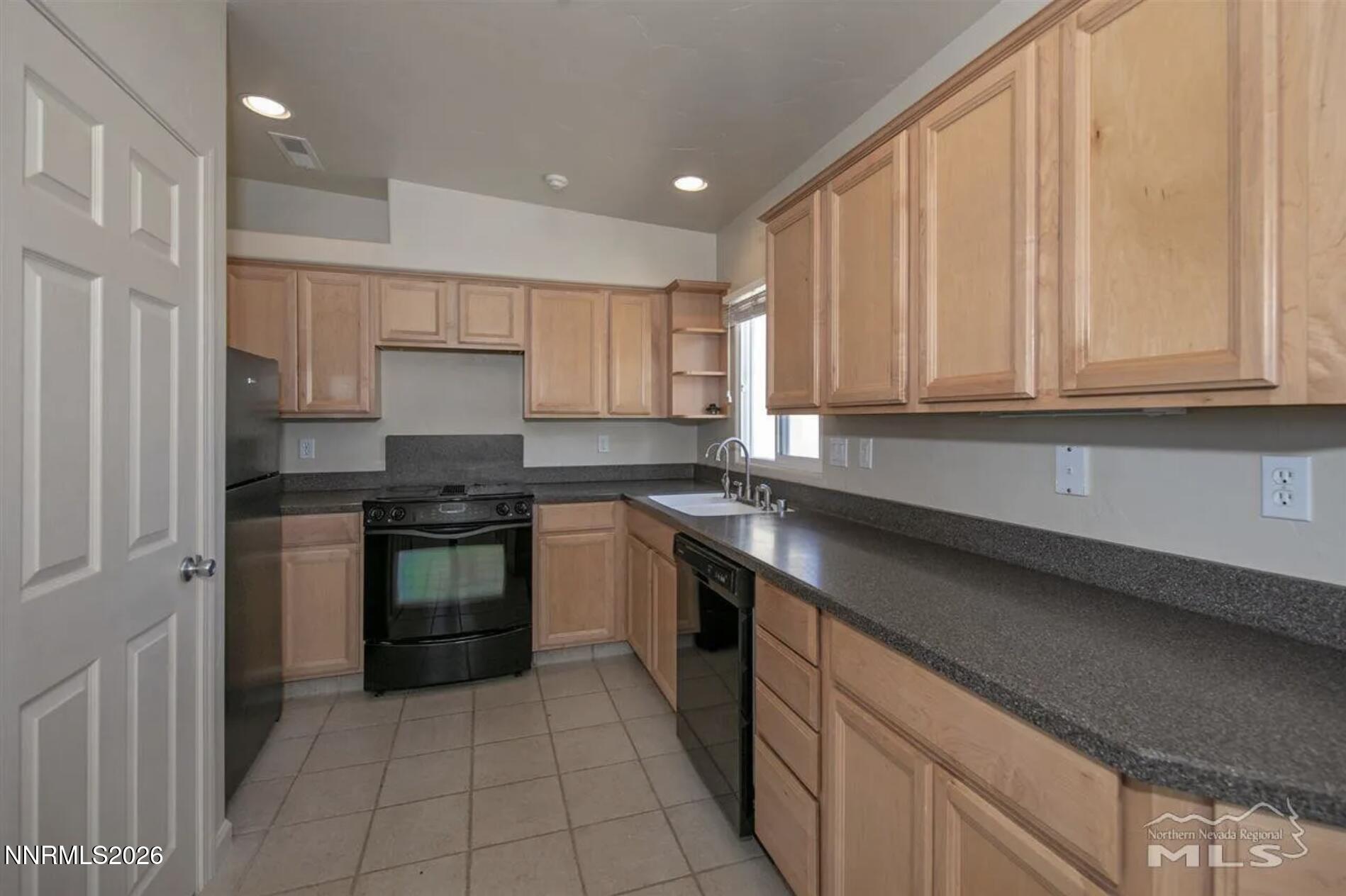 755 Sky Canyon Drive Property Photo 35