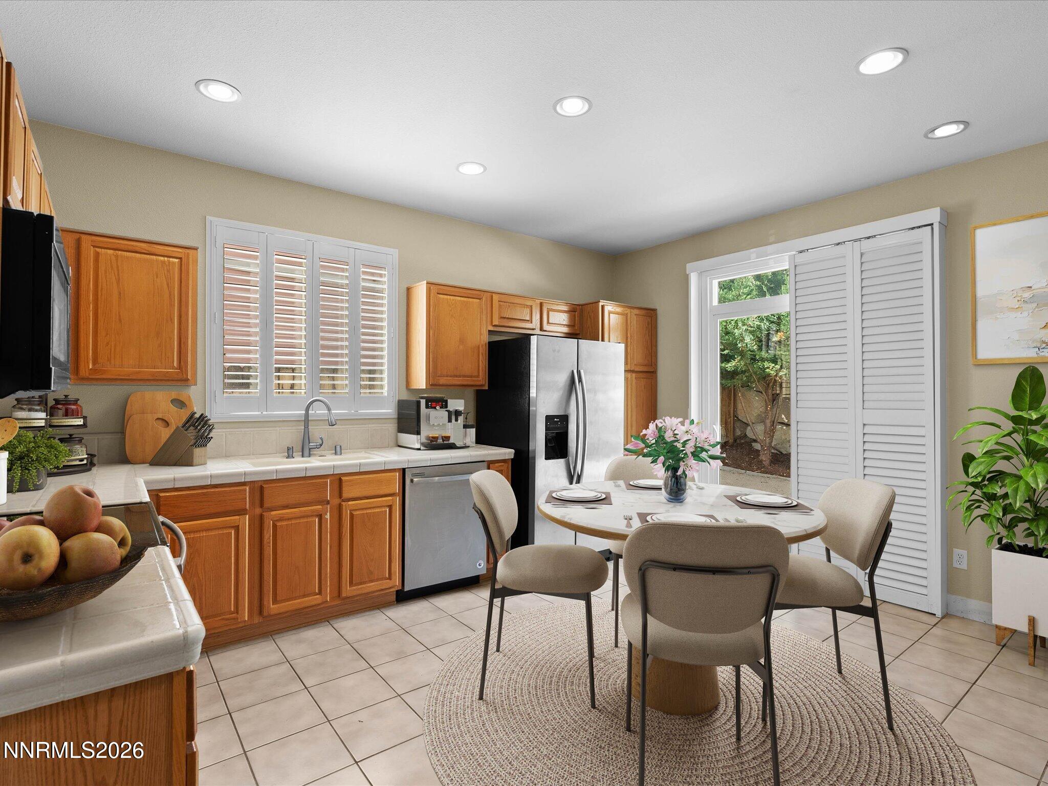 2348 Sapphire Ridge Way Property Photo 16