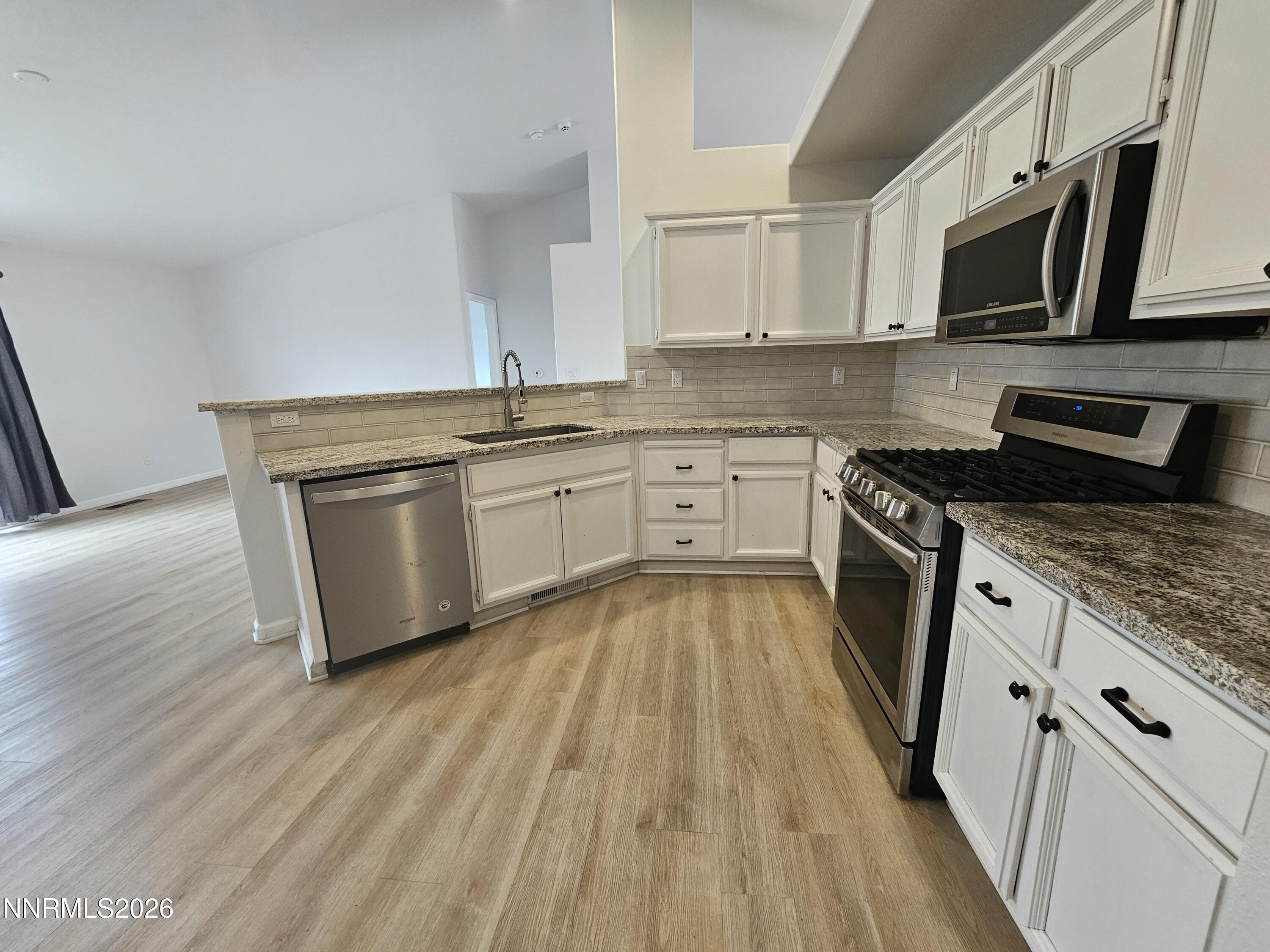 1222 Jacob Lane Property Photo 9