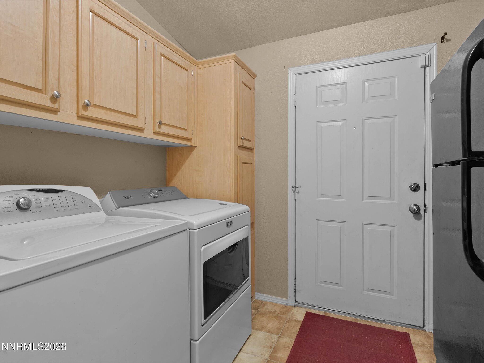 285 E 6th Avenue Property Photo 18