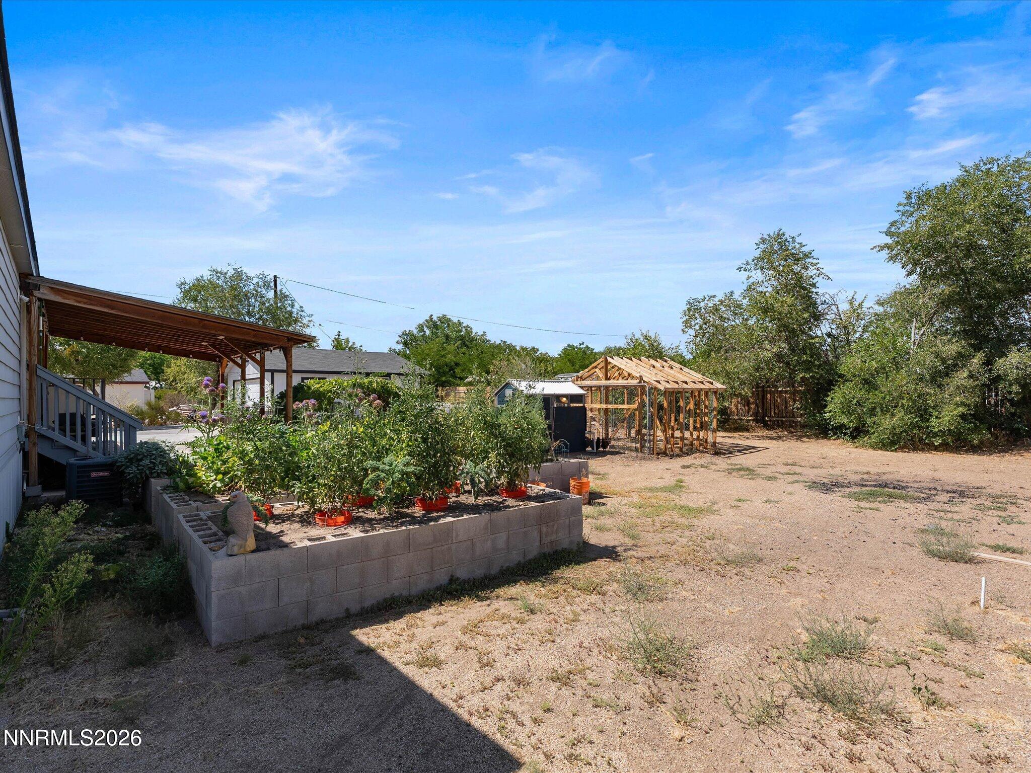 285 E 6th Avenue Property Photo 35