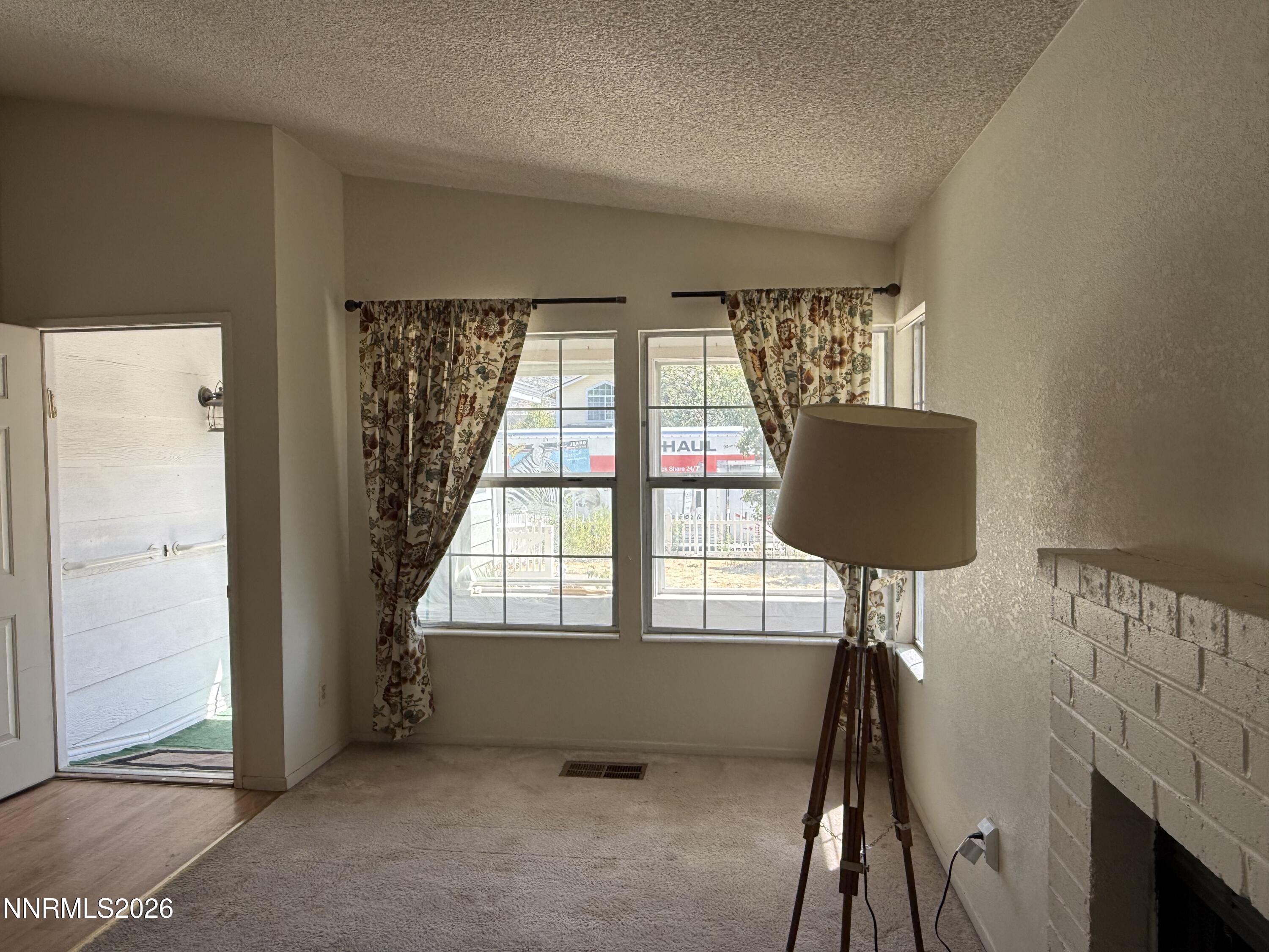 2356 Blue Haven Lane Property Photo 5