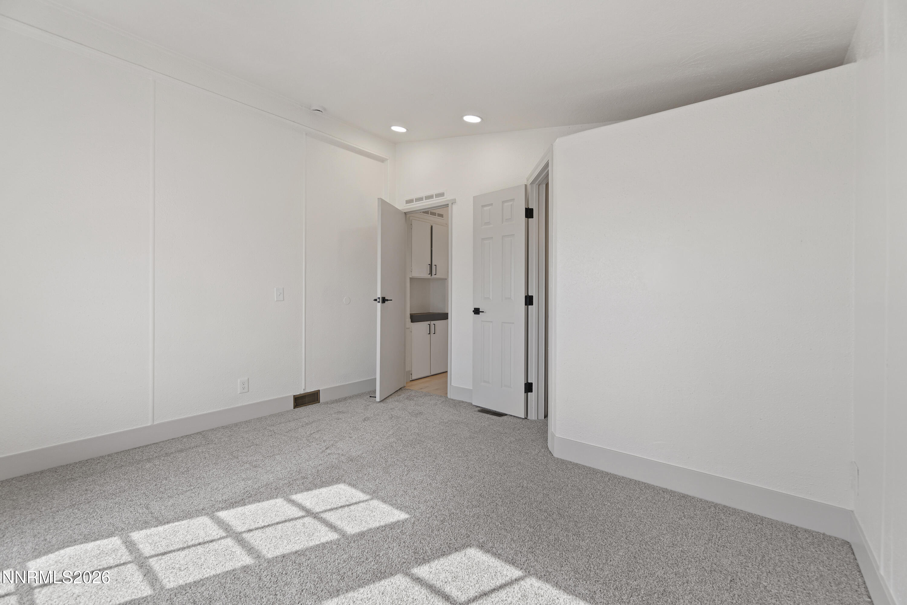 1230 E Badger Street Property Photo 42