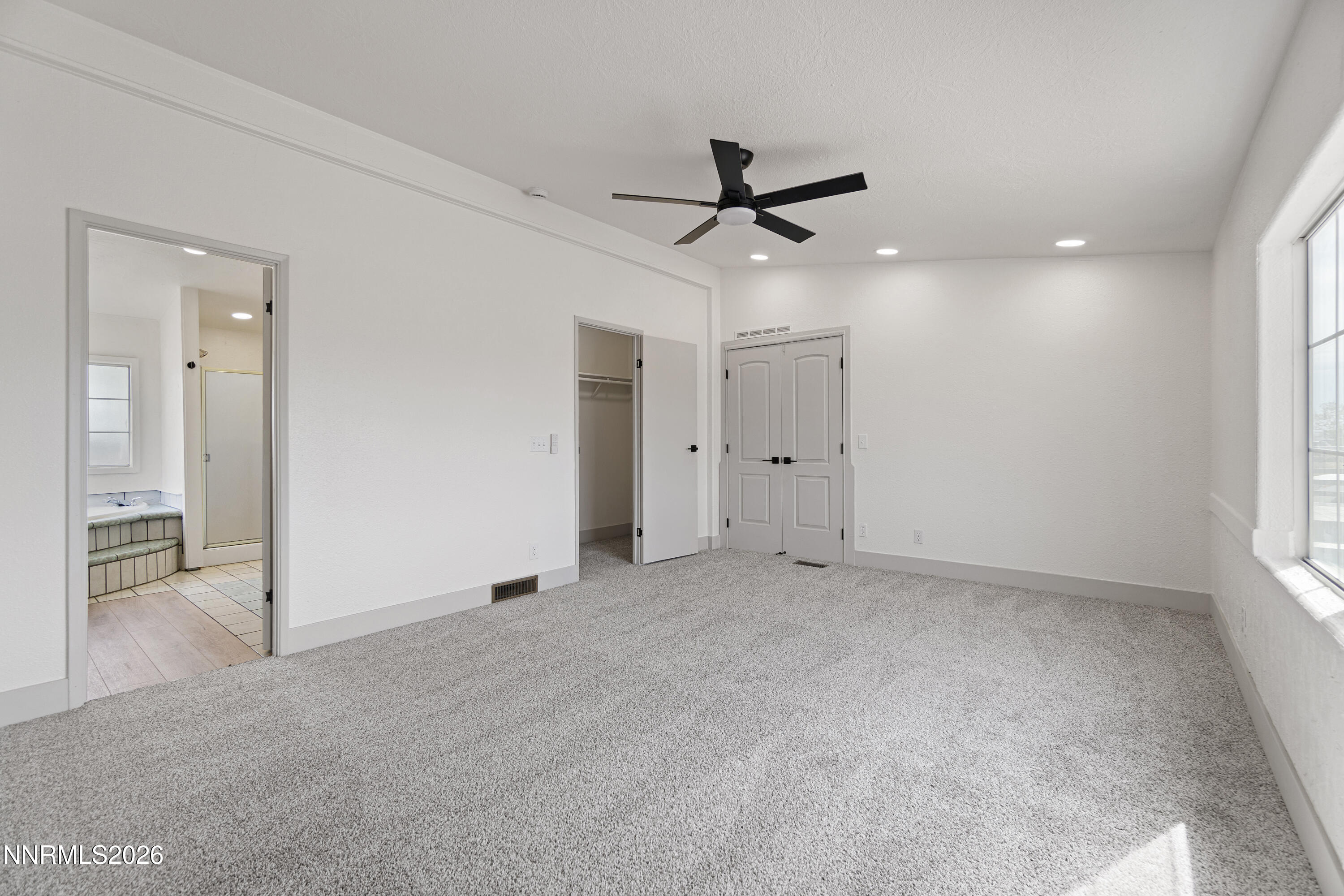 1230 E Badger Street Property Photo 46