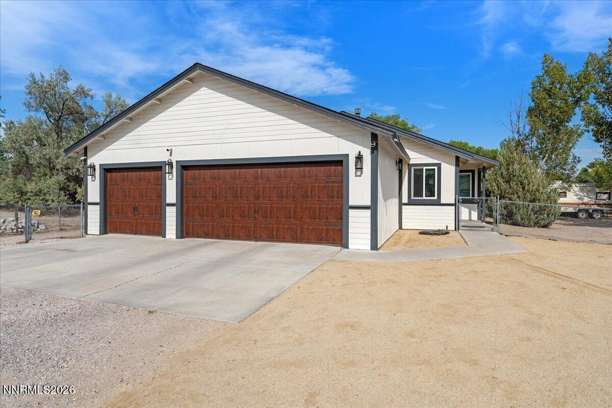 1435 Dixie Drive Property Photo 1