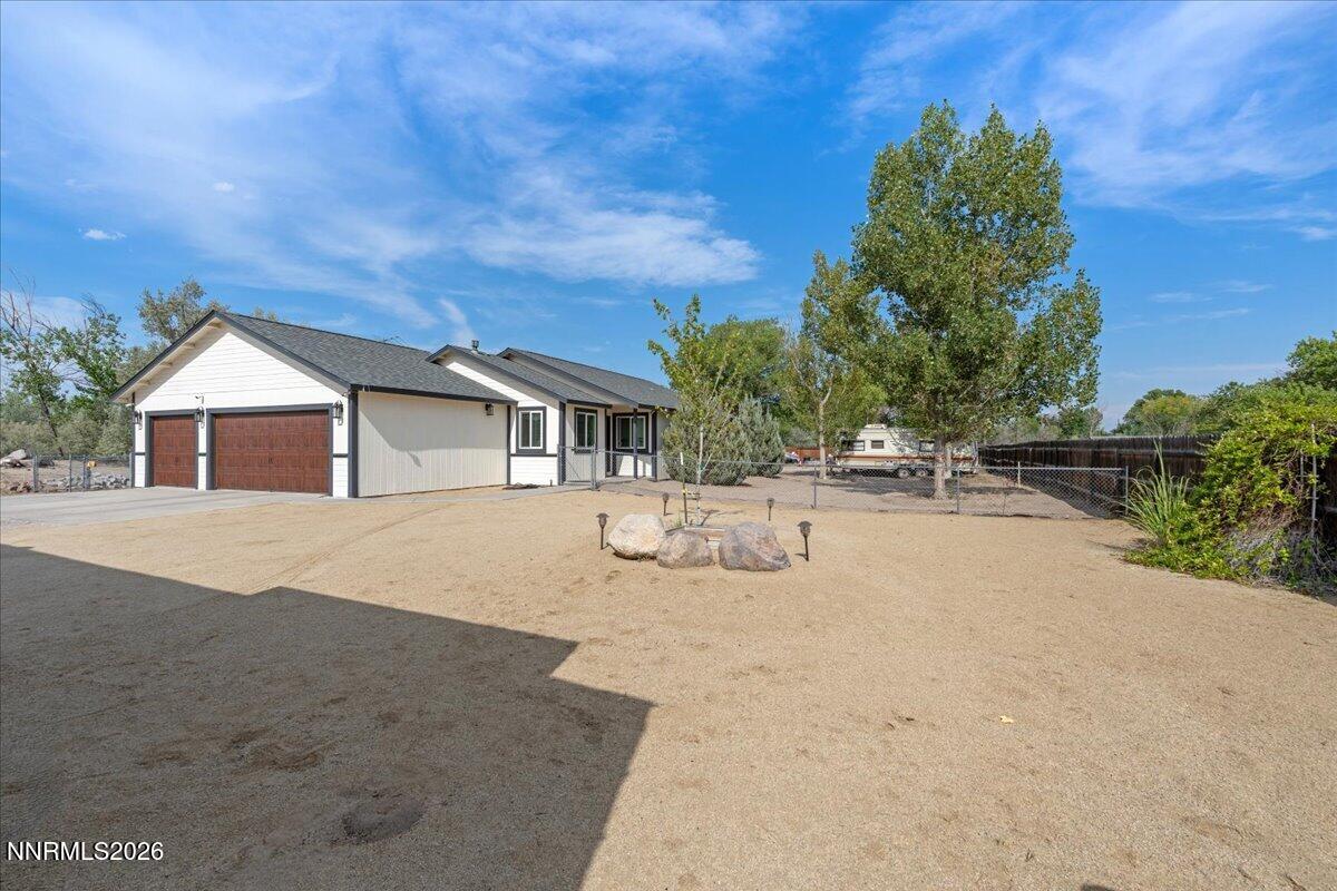 1435 Dixie Drive Property Photo 2