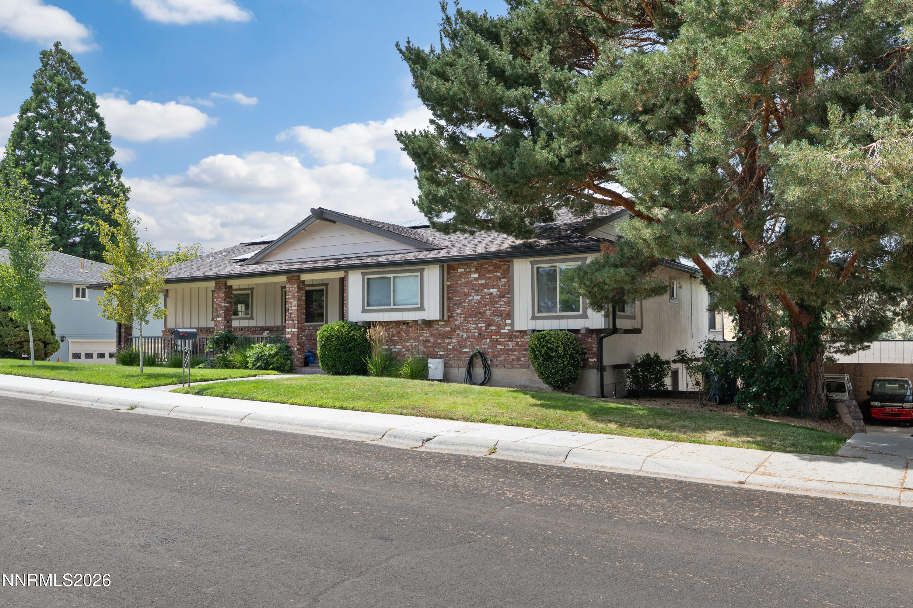 2301 Solari Drive Property Photo 4