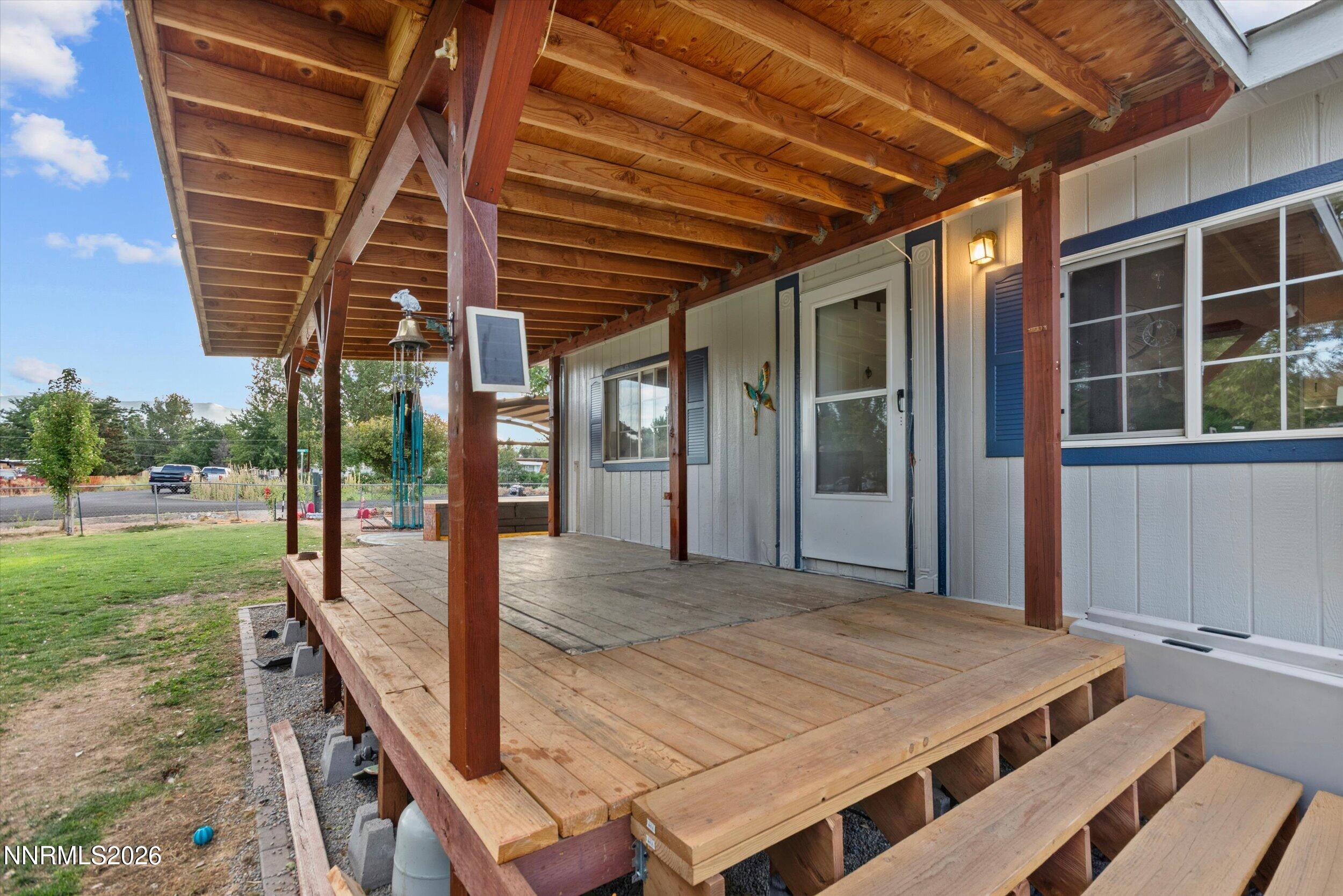 375 Magnolia Way Property Photo 3