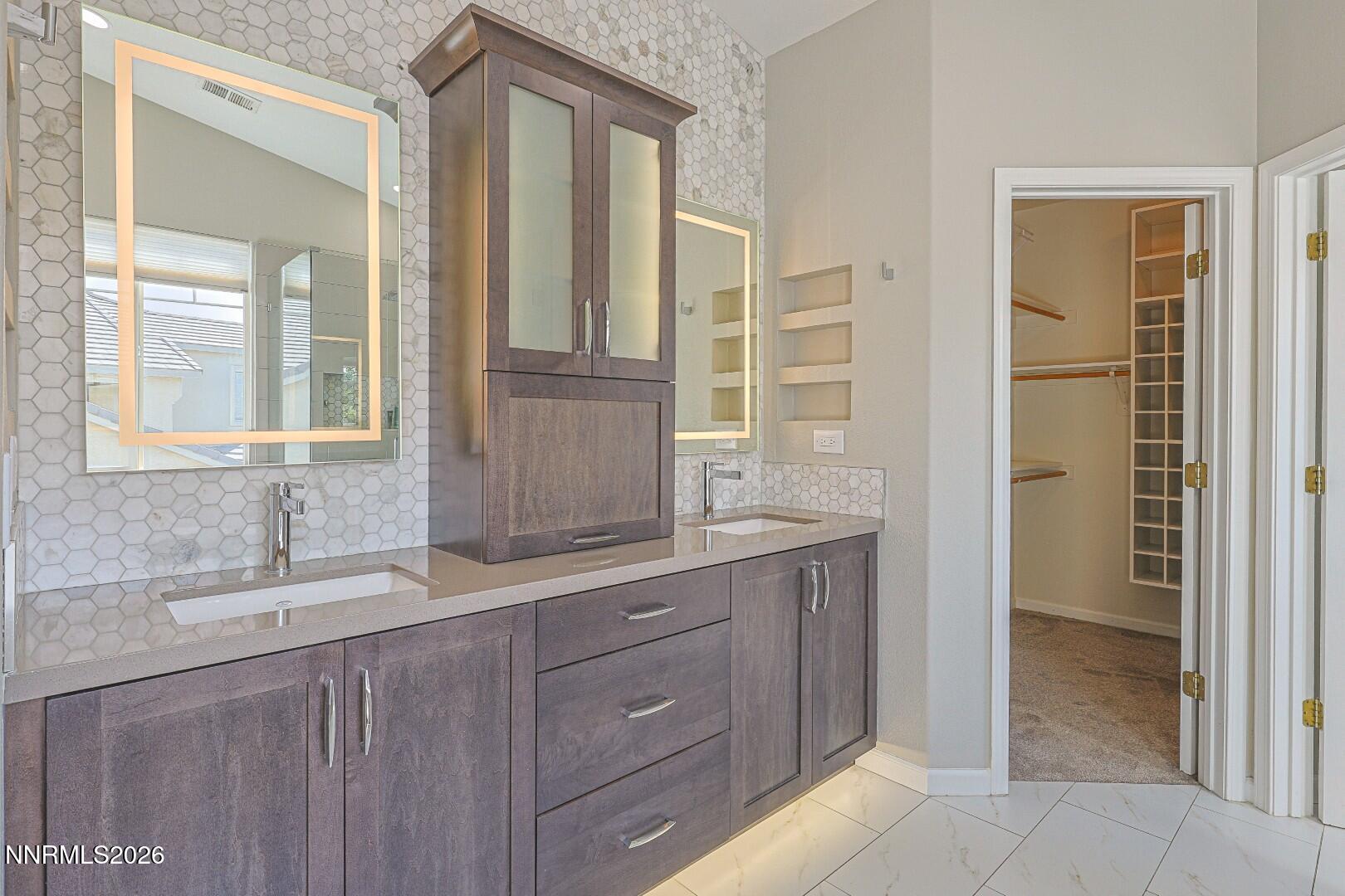 2808 Silverton Way Property Photo 19