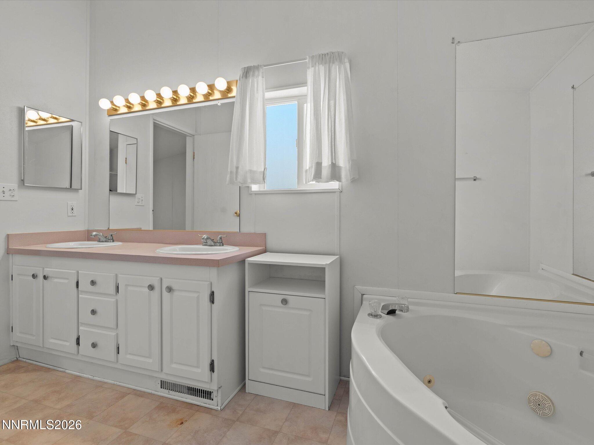 249 Miriam Way Property Photo 15