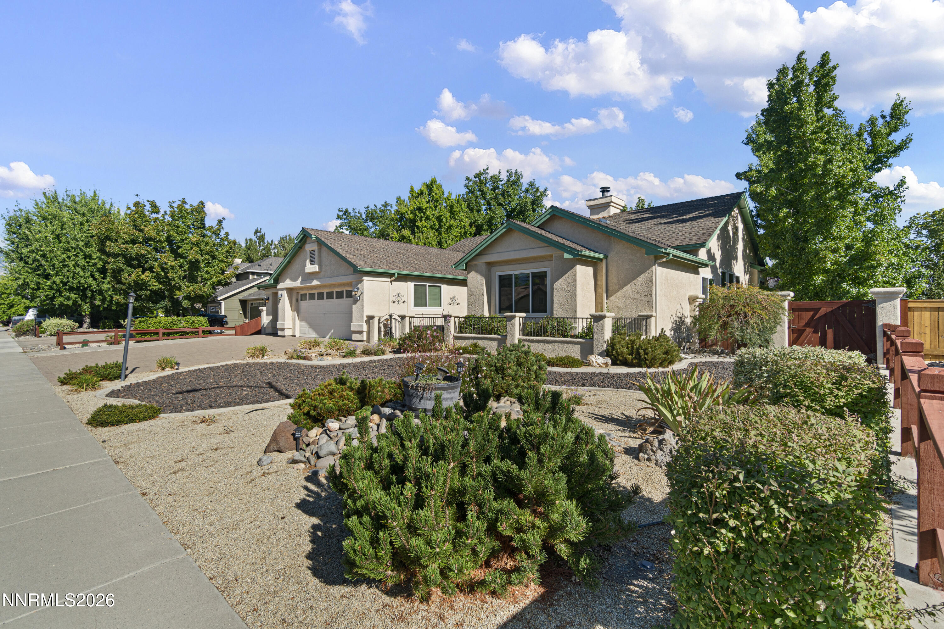 1216 Pleasantview Drive Property Photo 3