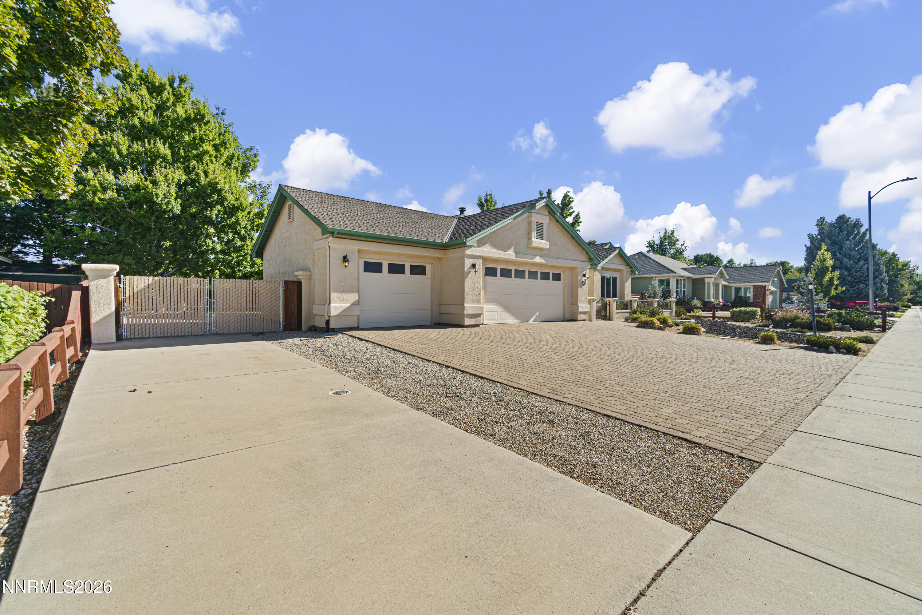 1216 Pleasantview Drive Property Photo 4