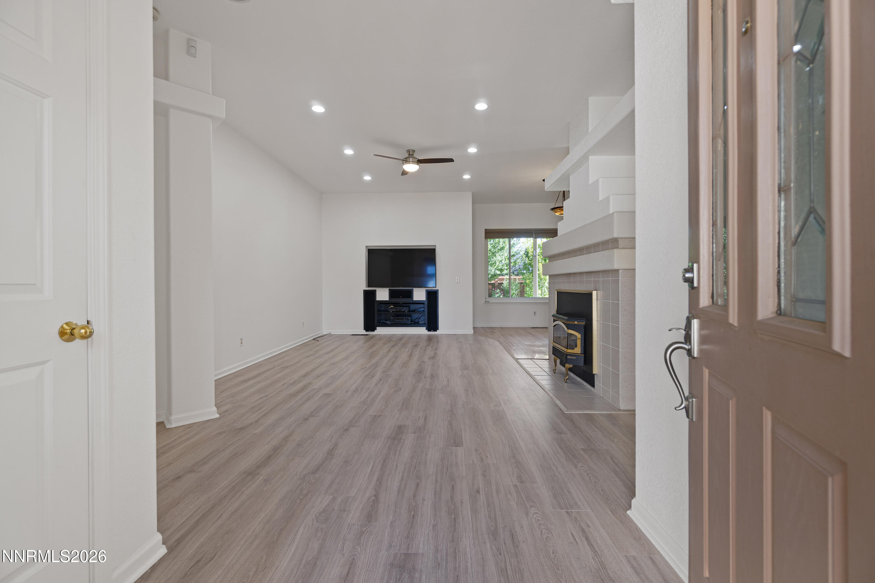 1216 Pleasantview Drive Property Photo 6
