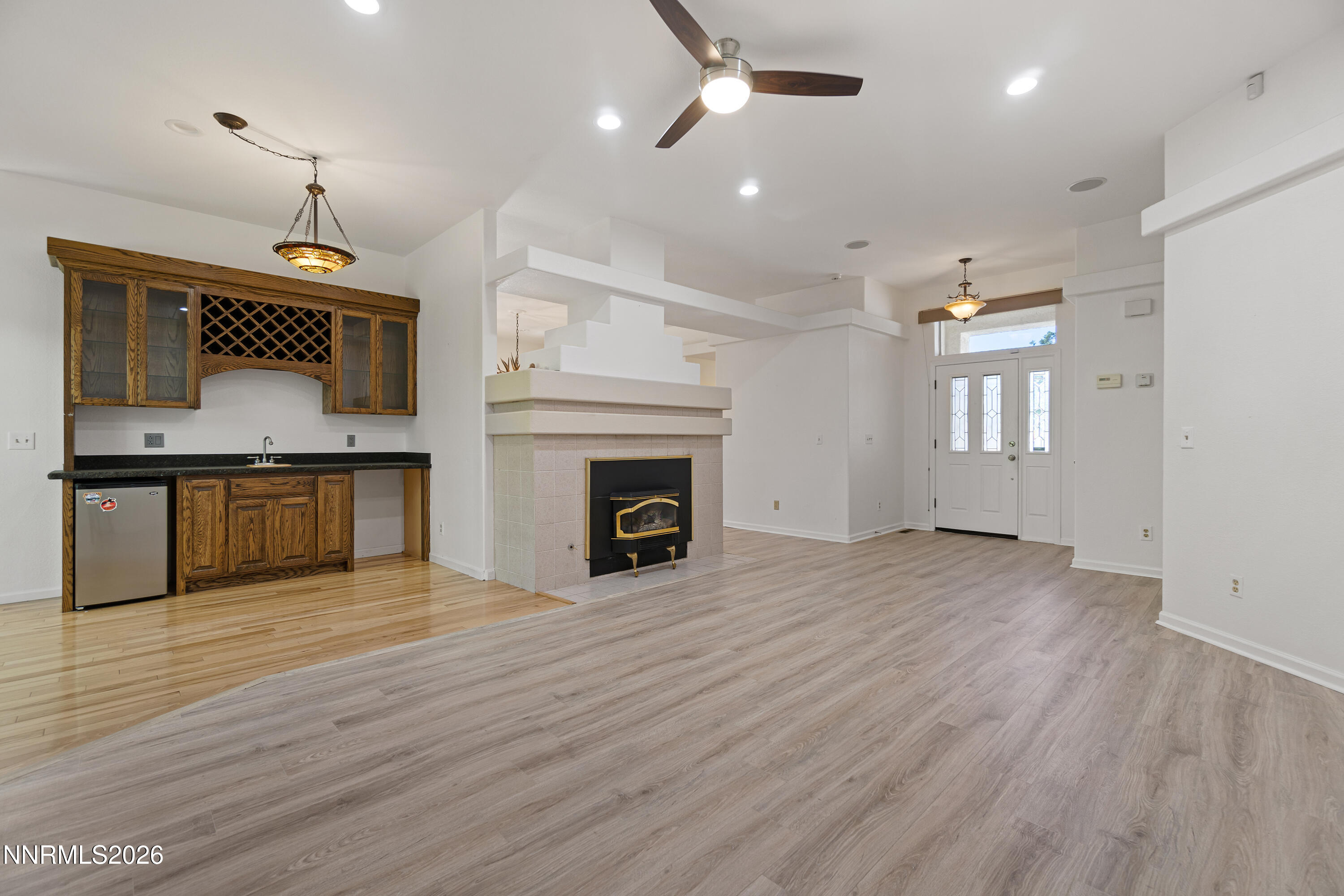 1216 Pleasantview Drive Property Photo 9