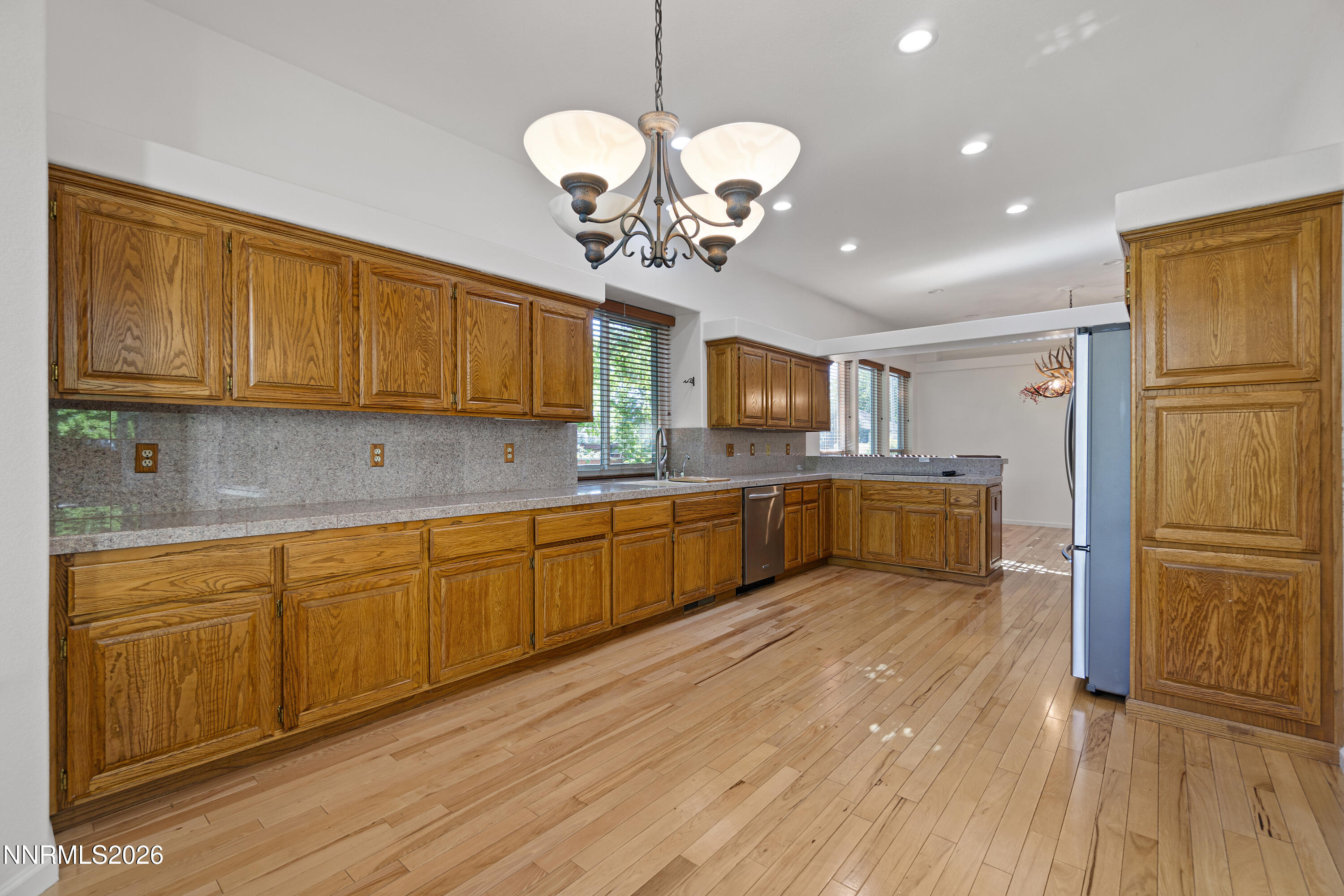 1216 Pleasantview Drive Property Photo 11