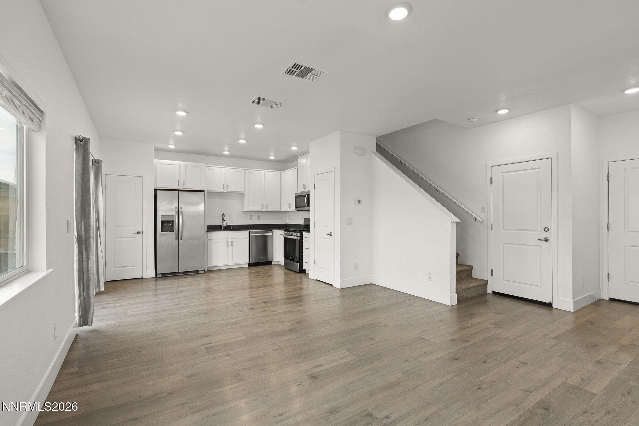 1942 Muscovite Drive Property Photo 6