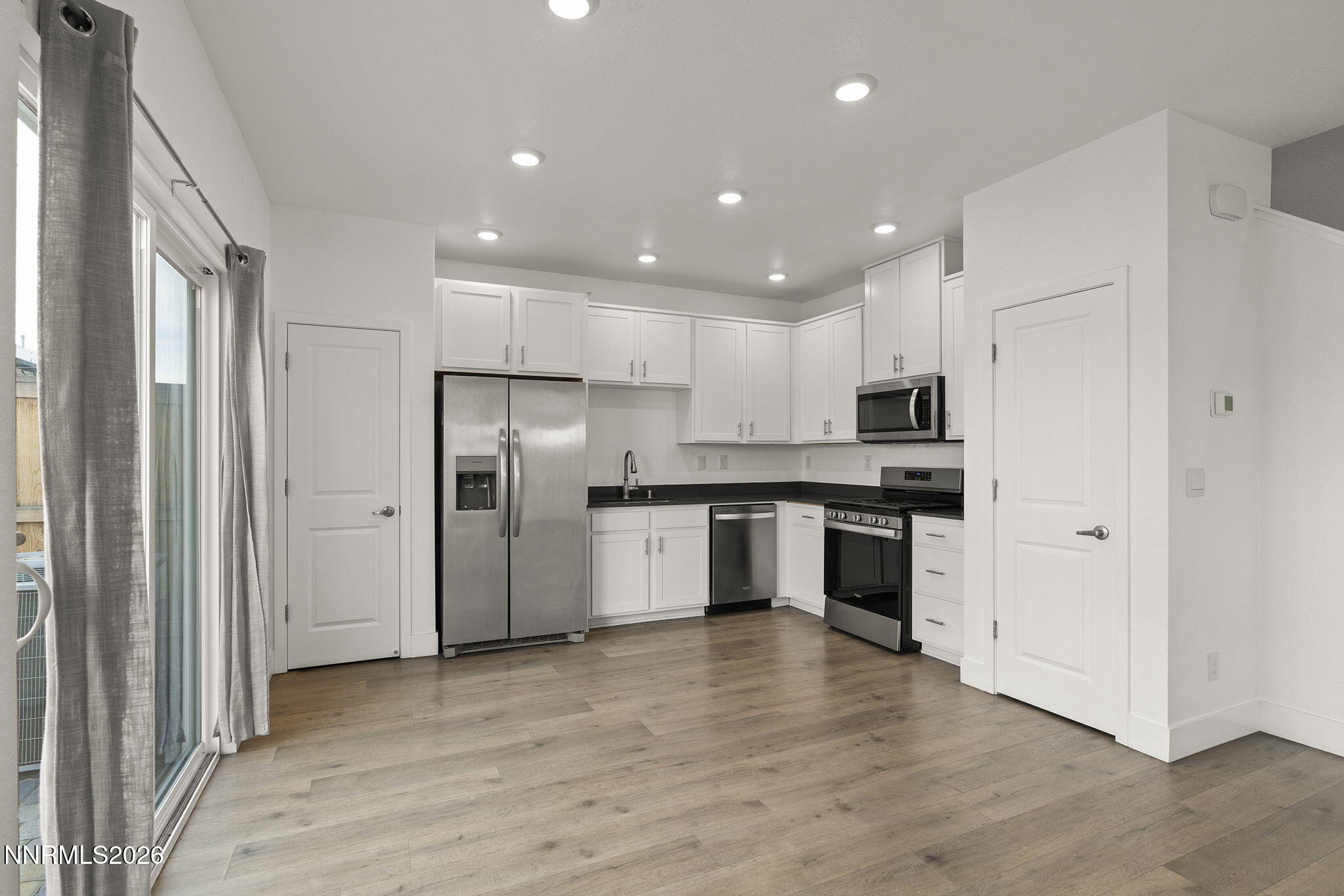 1942 Muscovite Drive Property Photo 8
