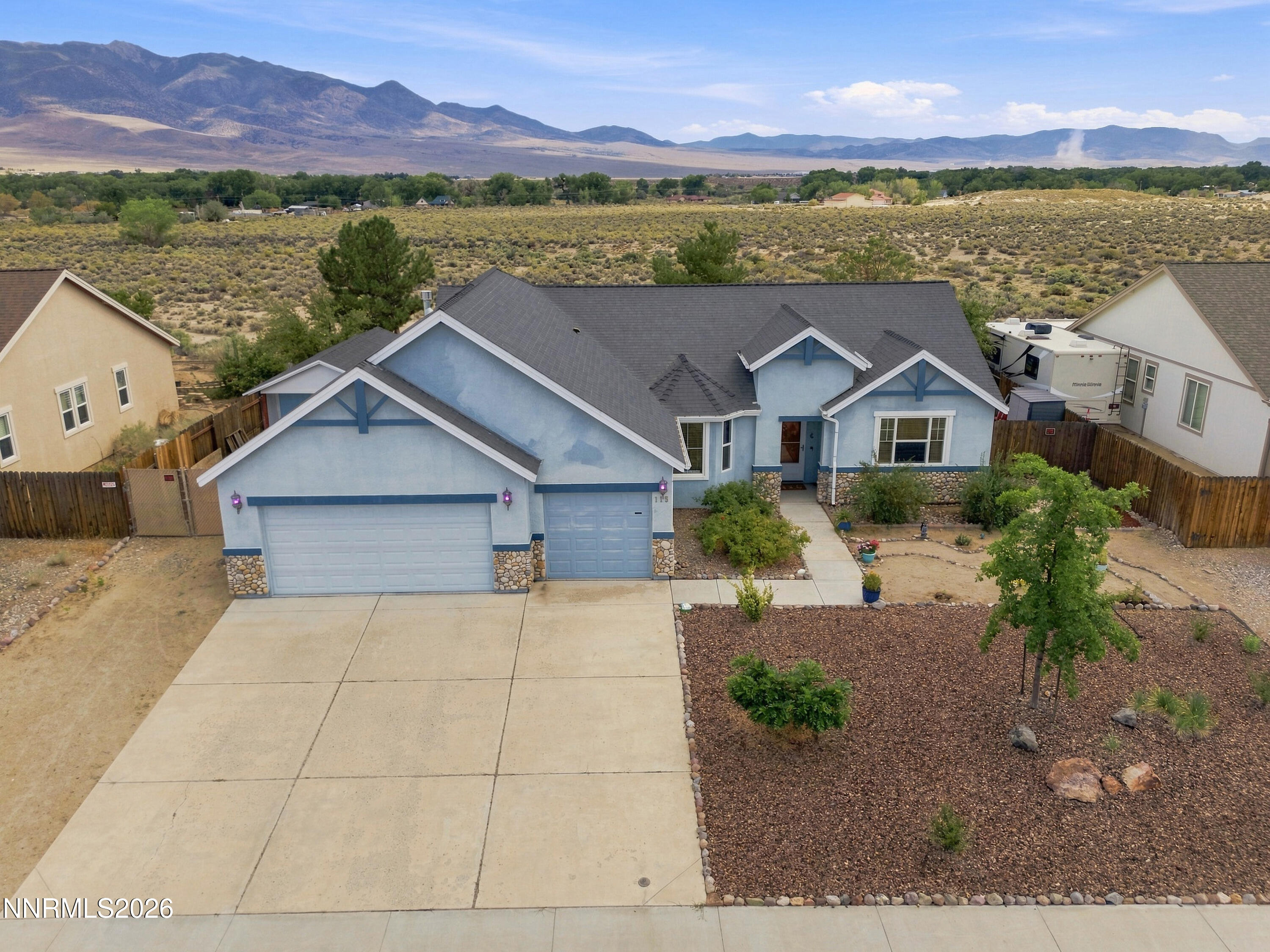 115 Creekside Drive Property Photo 1