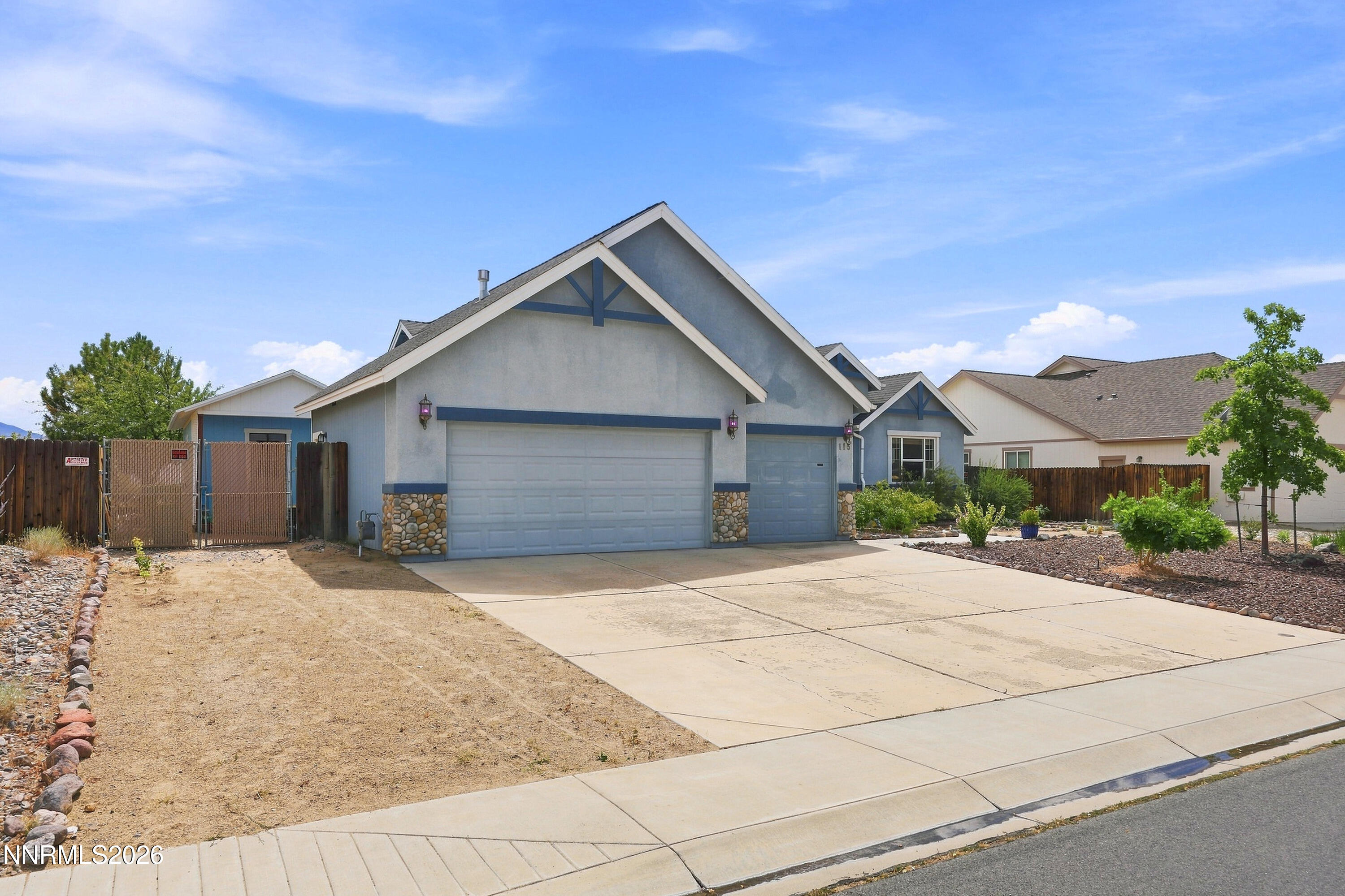 115 Creekside Drive Property Photo 3
