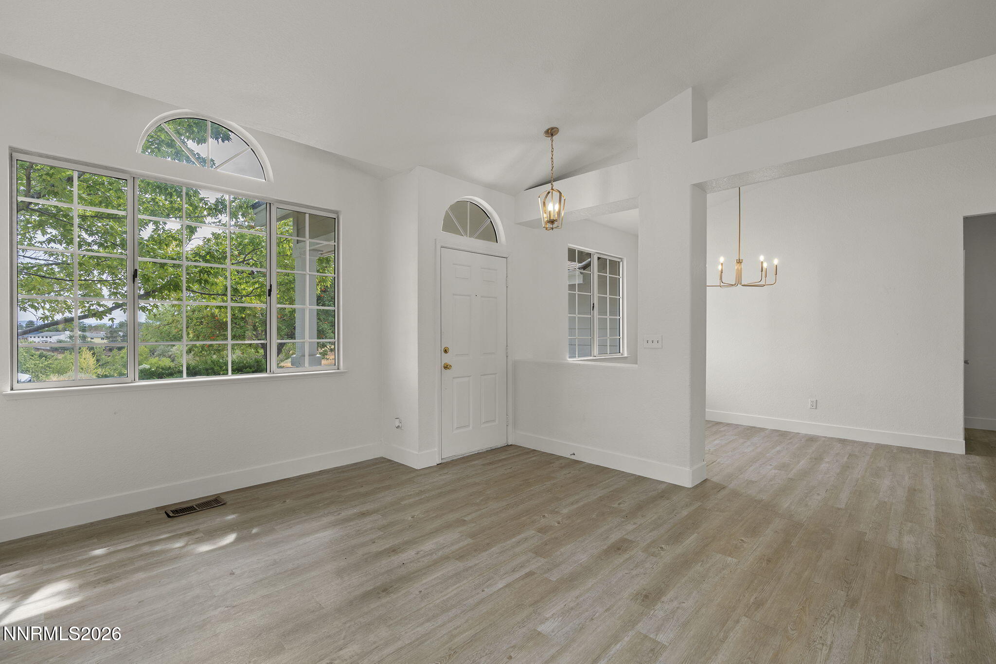 3989 Regal Drive Property Photo 6