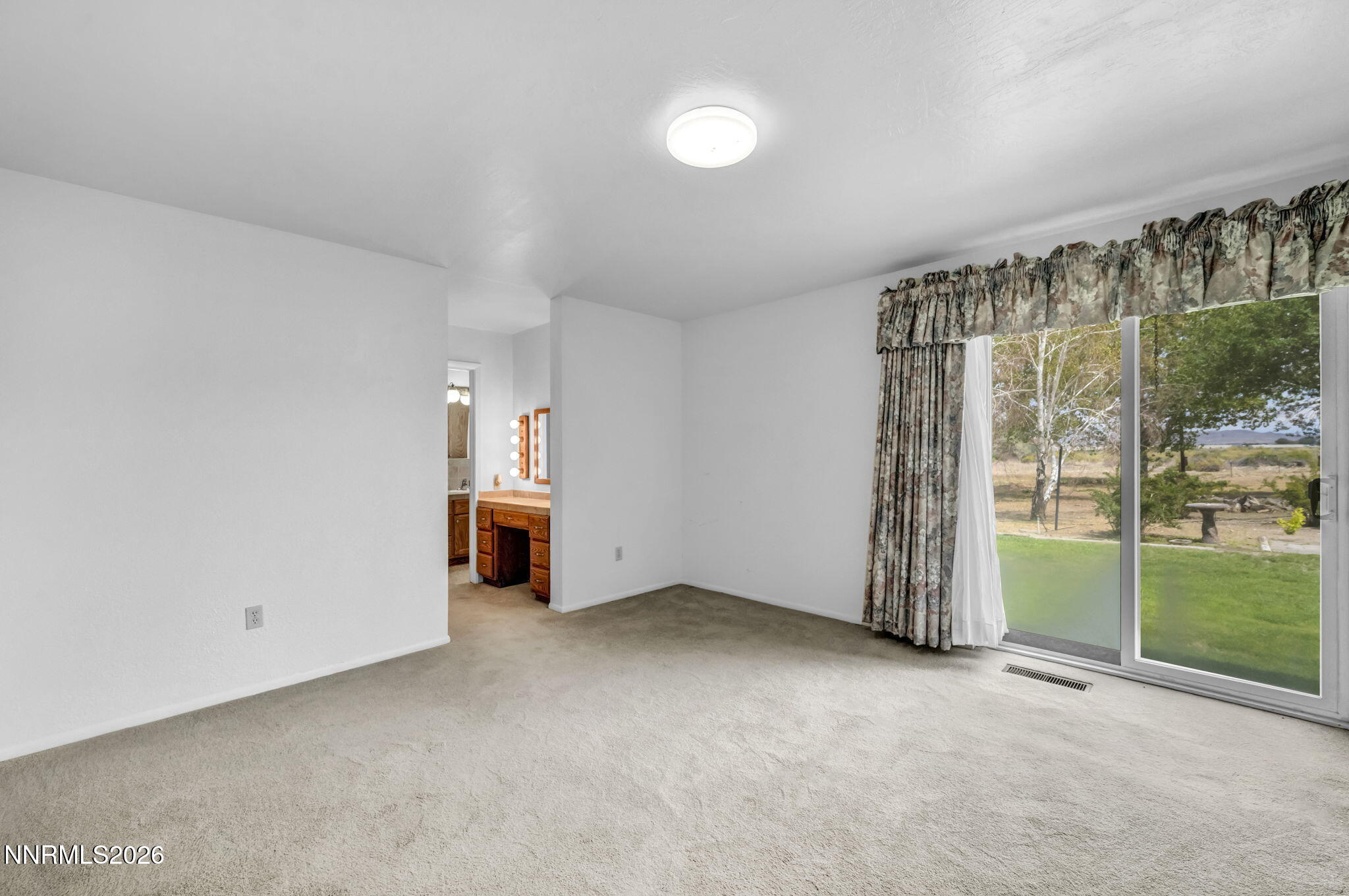 79 W Tucker Lane Property Photo 17