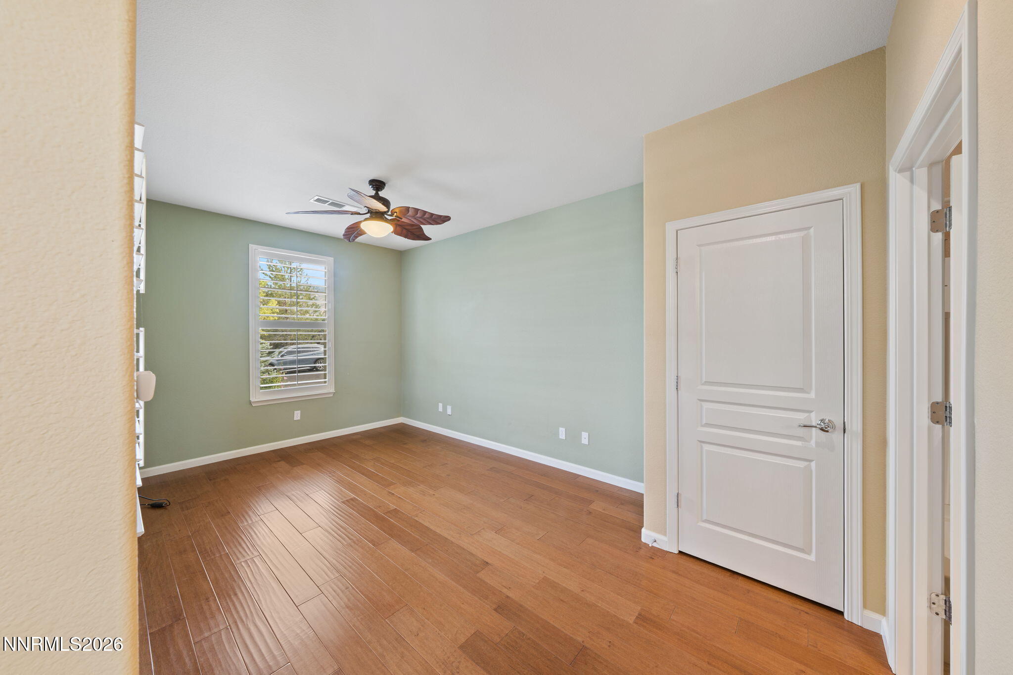 1020 W Del Webb Parkway Property Photo 7