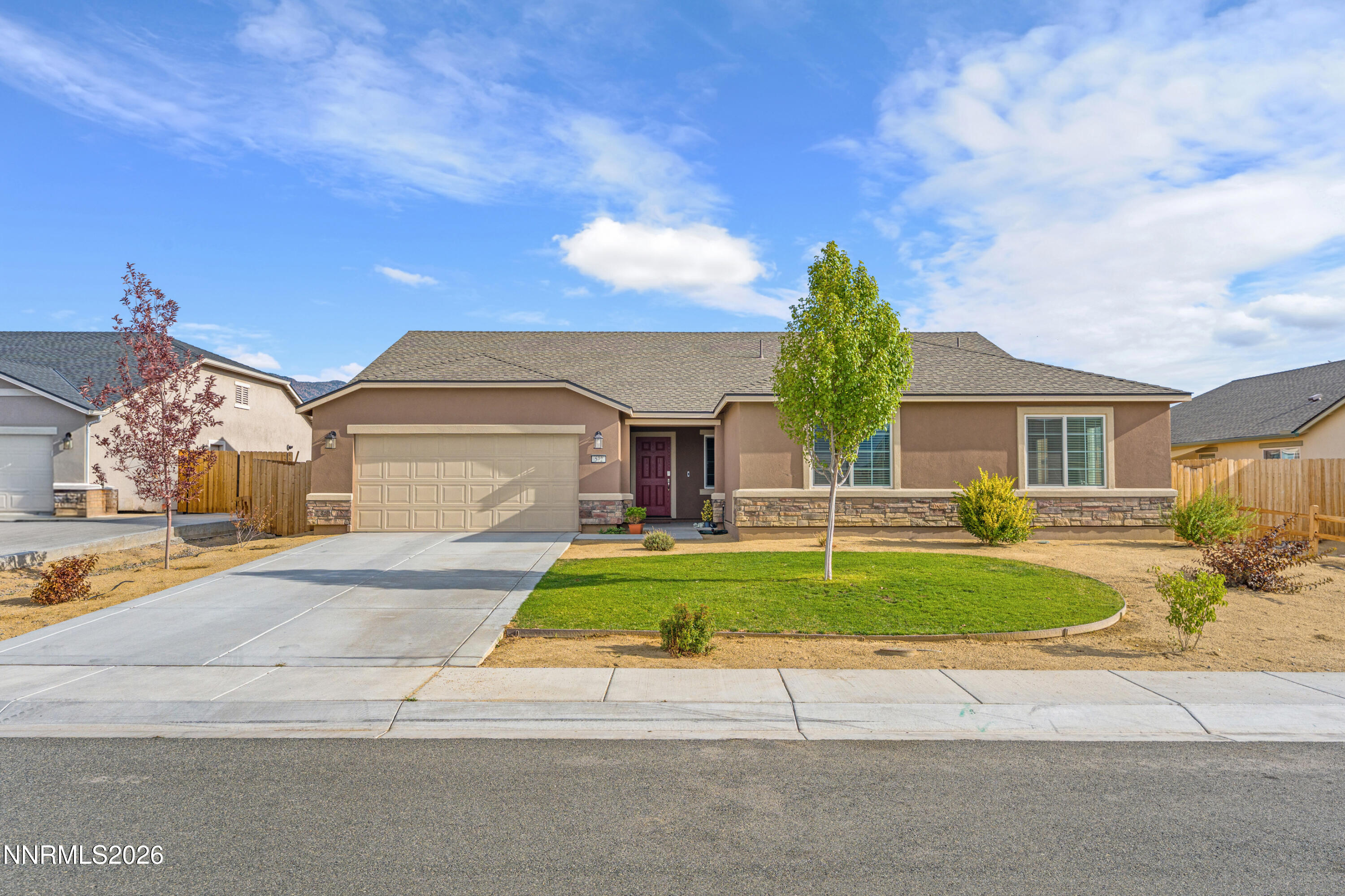 572 Pine Creek Circle Property Photo 2