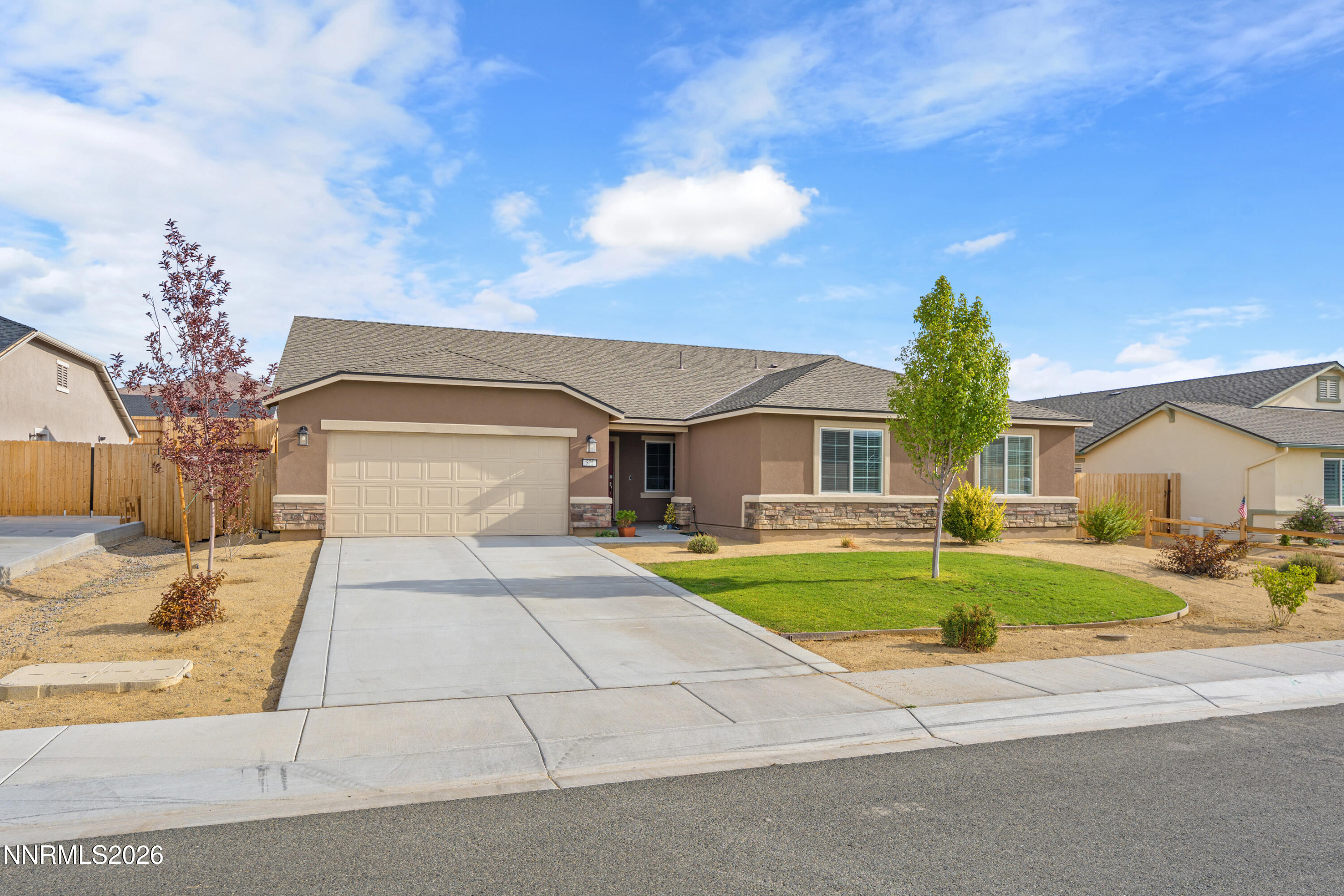 572 Pine Creek Circle Property Photo 3
