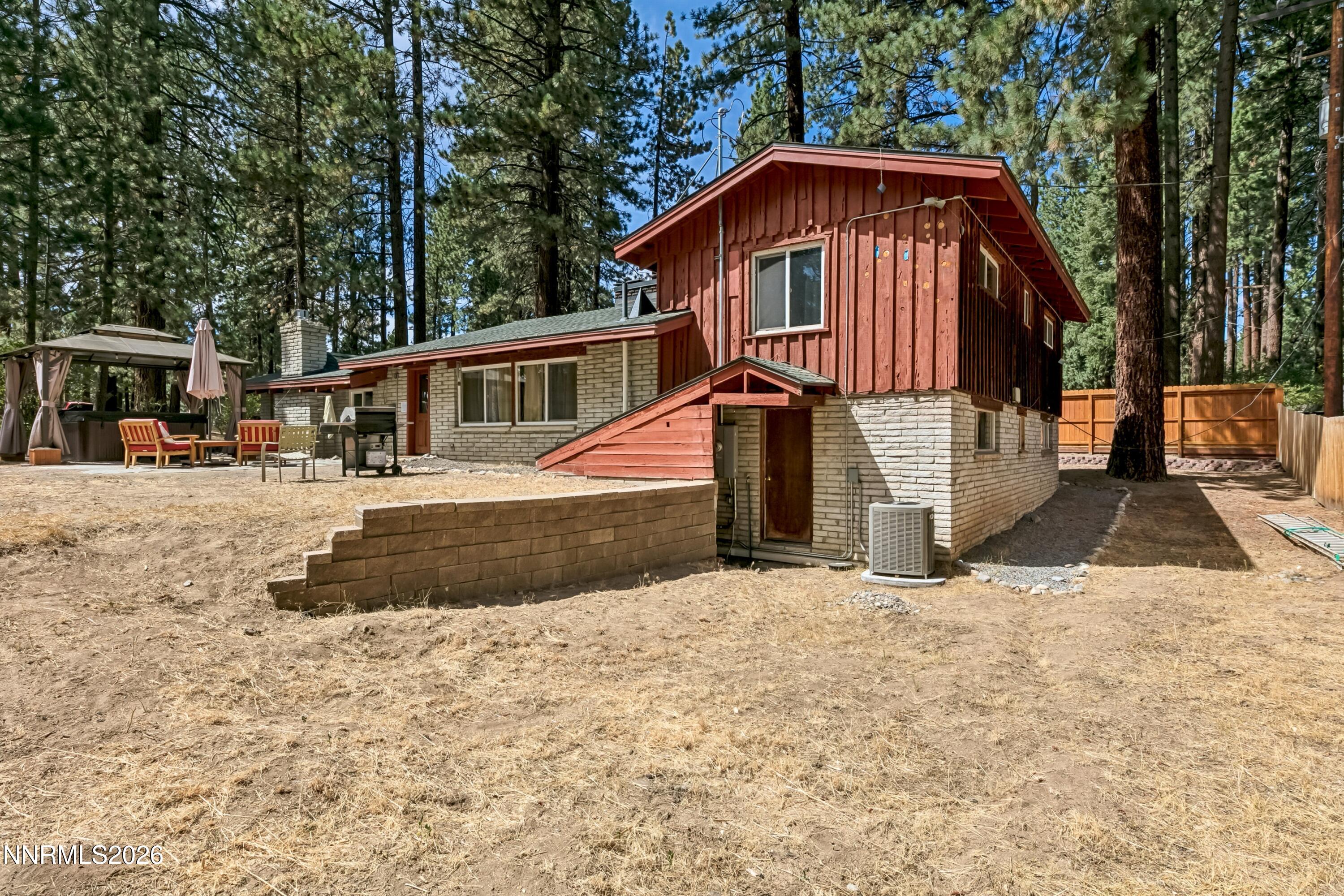 179 Pine Ridge Drive Property Photo 2