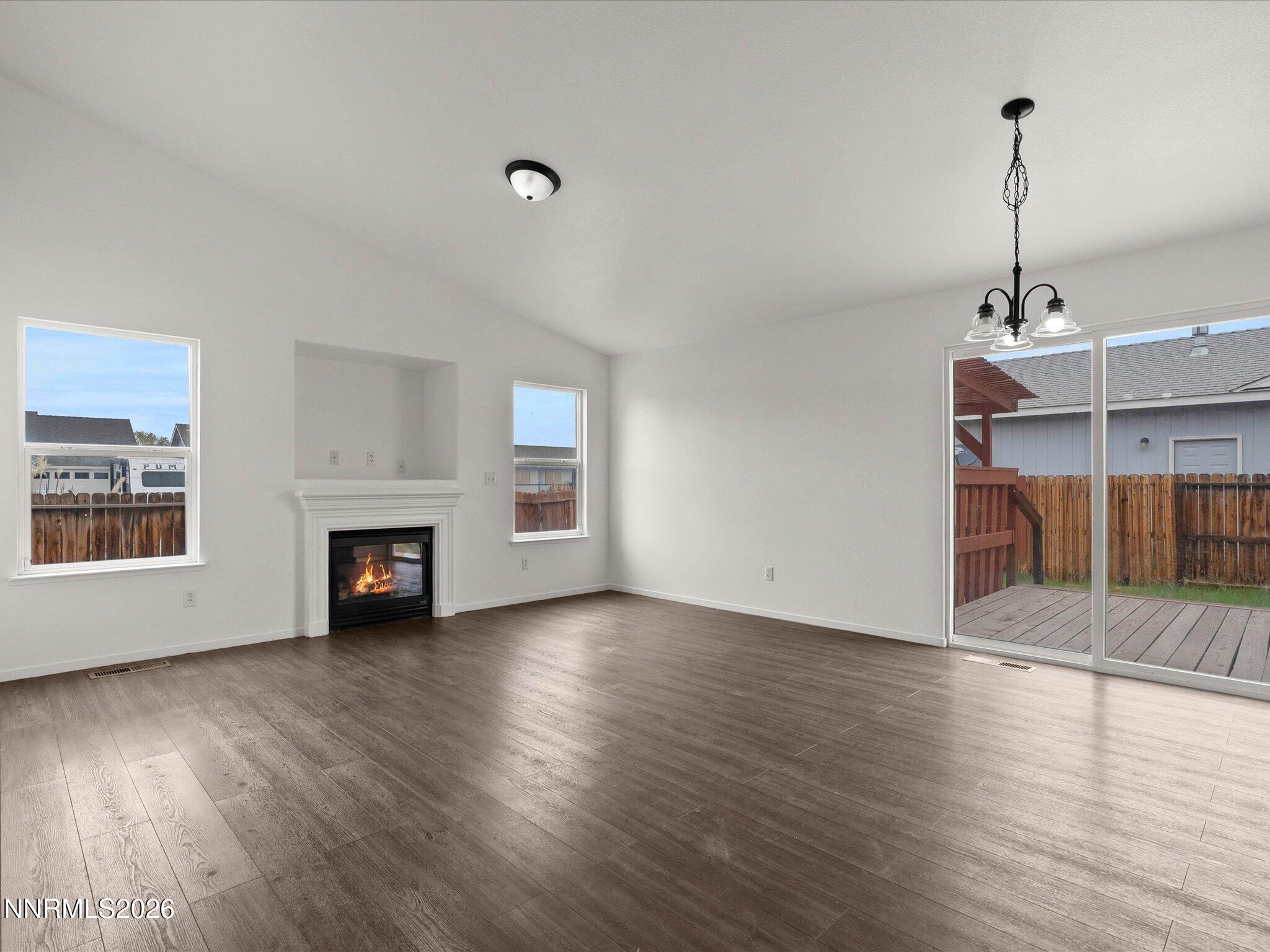 318 Emigrant Way Property Photo 7