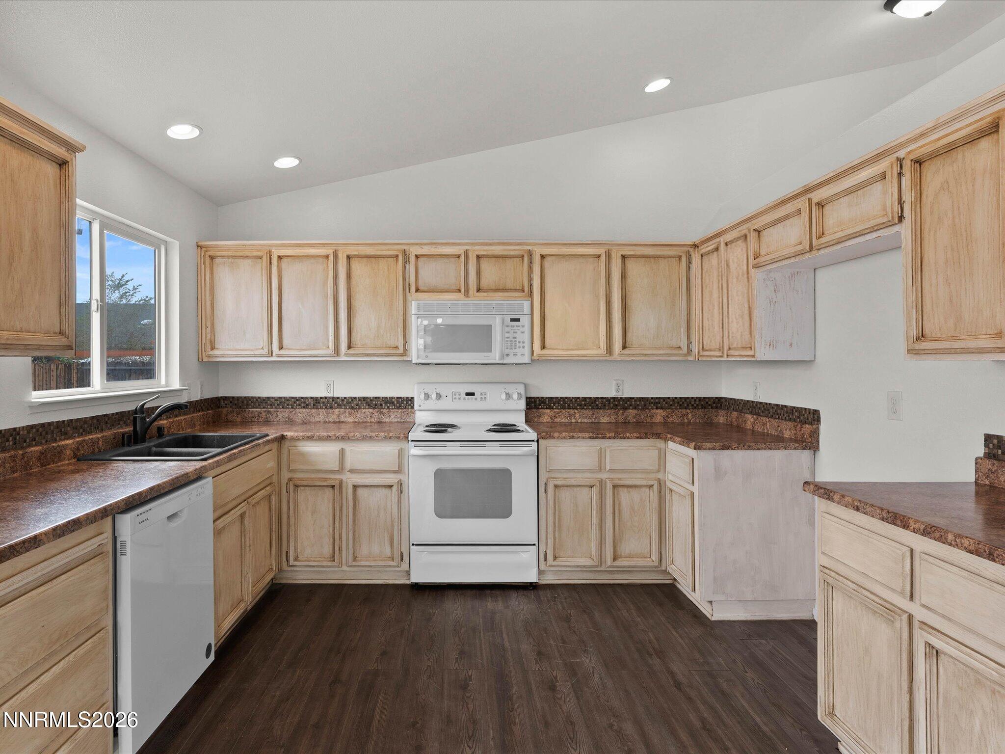 318 Emigrant Way Property Photo 13