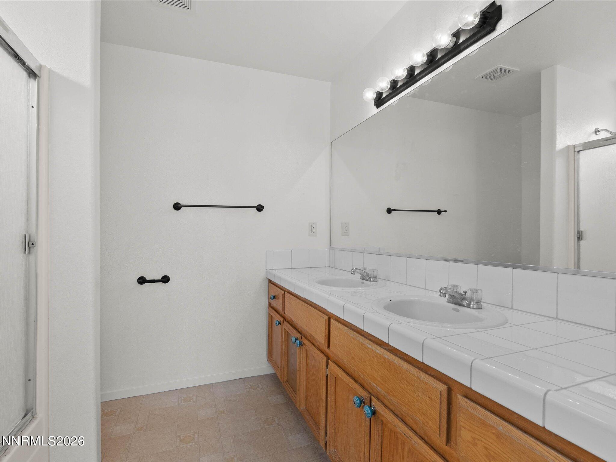 318 Emigrant Way Property Photo 20
