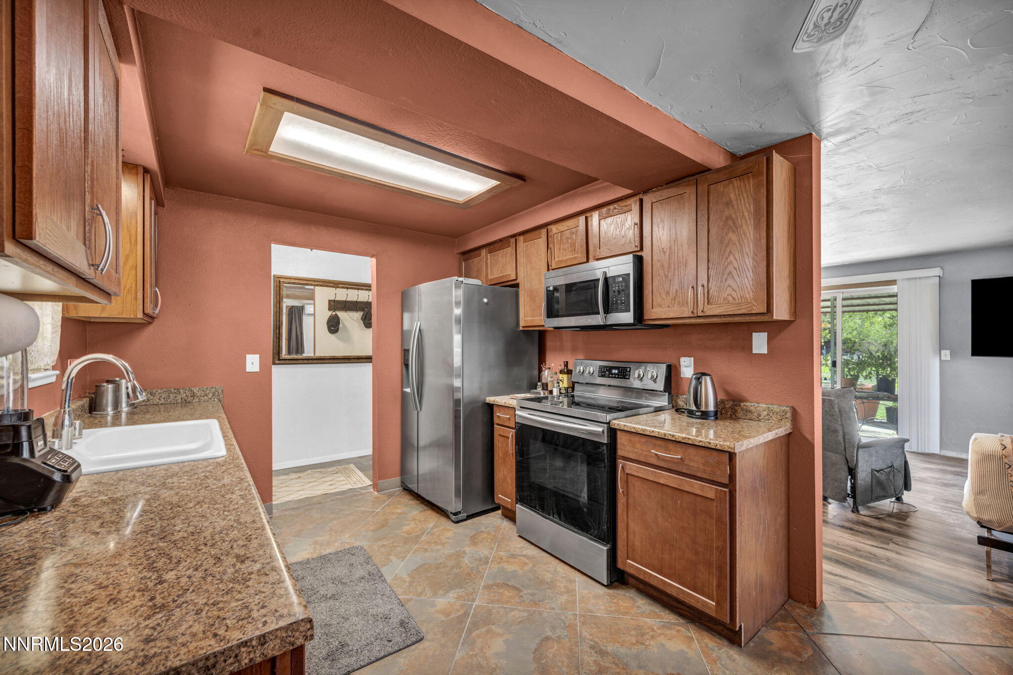 1427 Langley Drive Property Photo 2