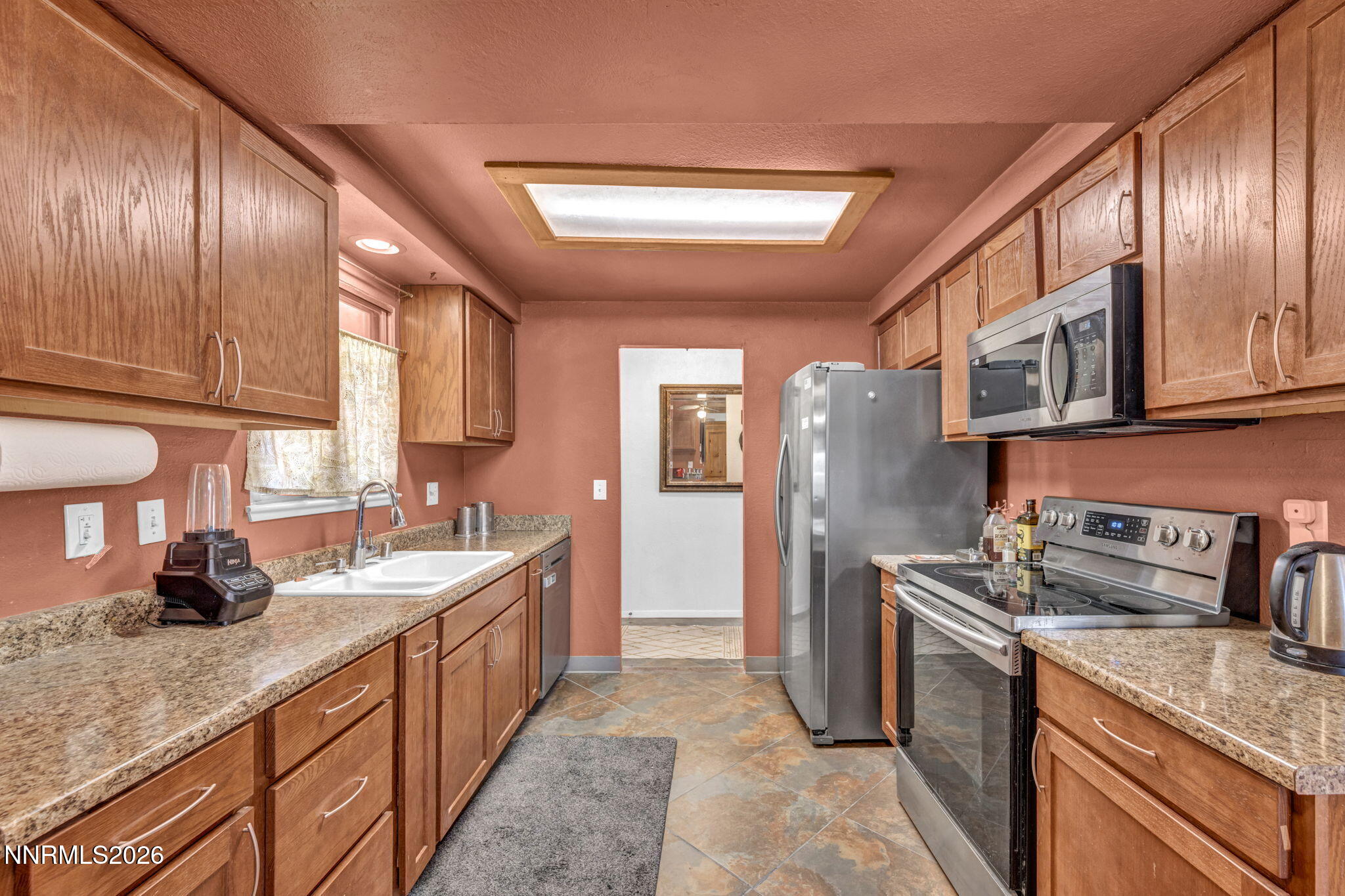 1427 Langley Drive Property Photo 3