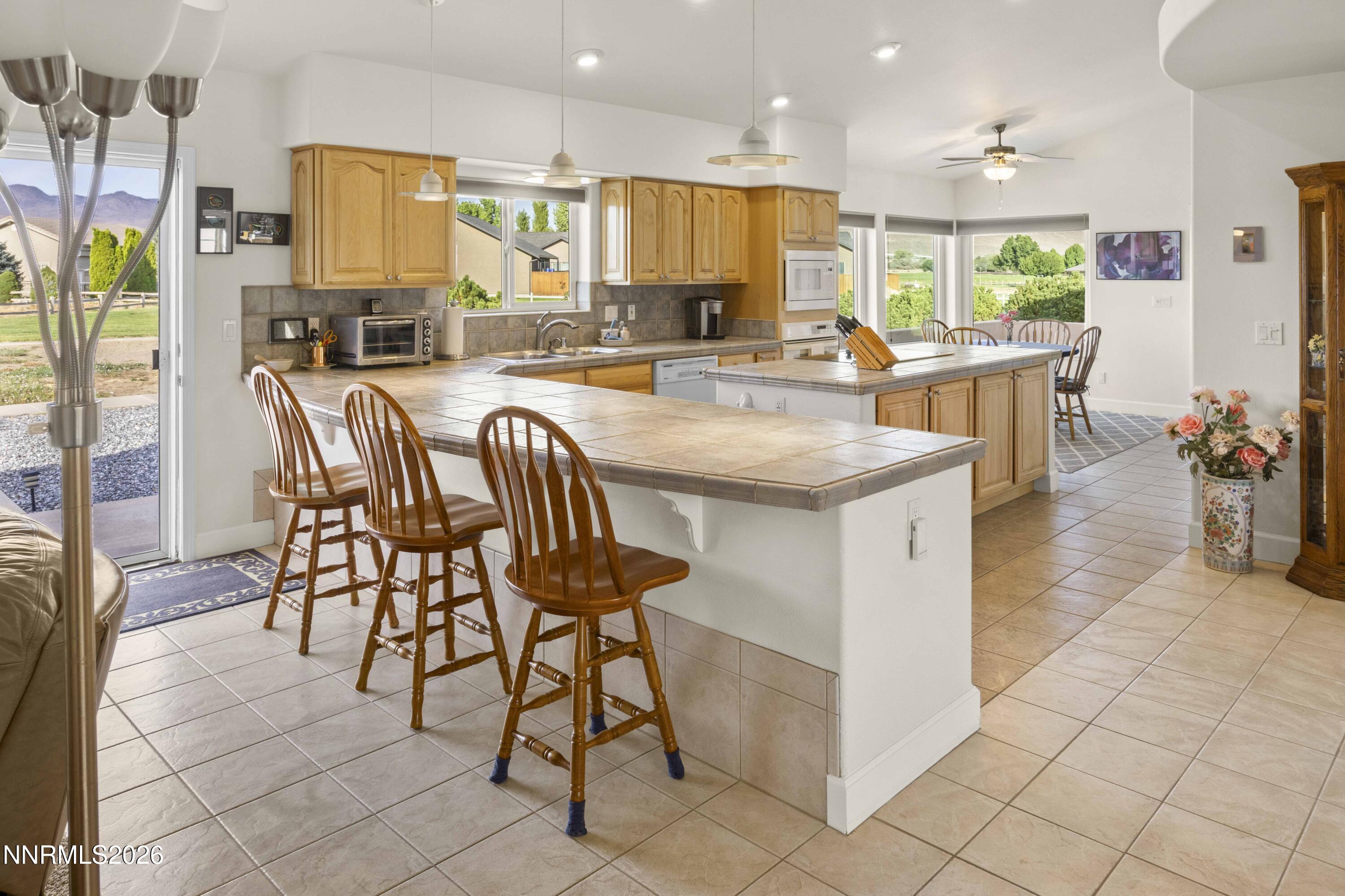 213 Quail Run Road Property Photo 6