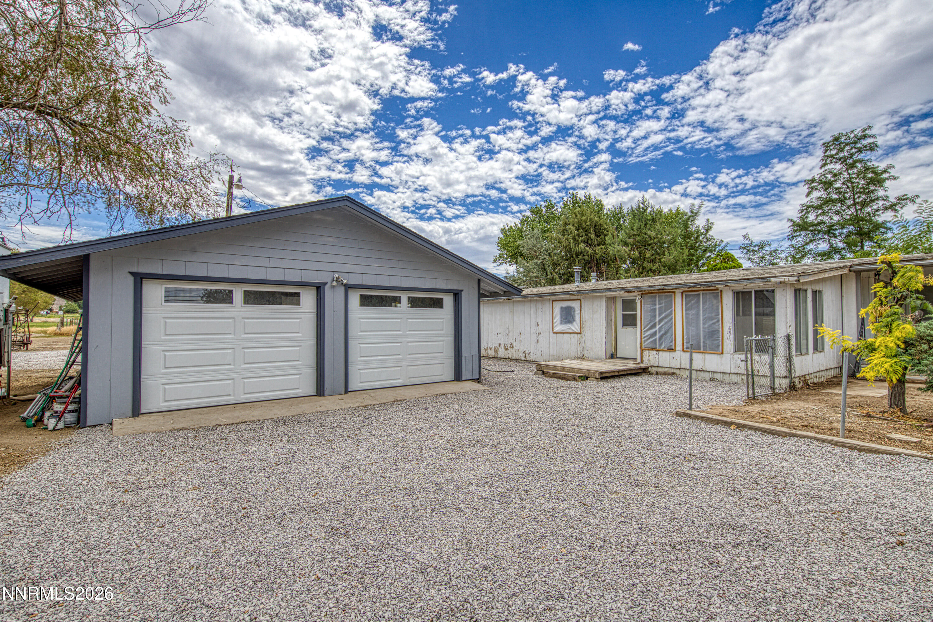 1395 Farm District Road Property Photo 2