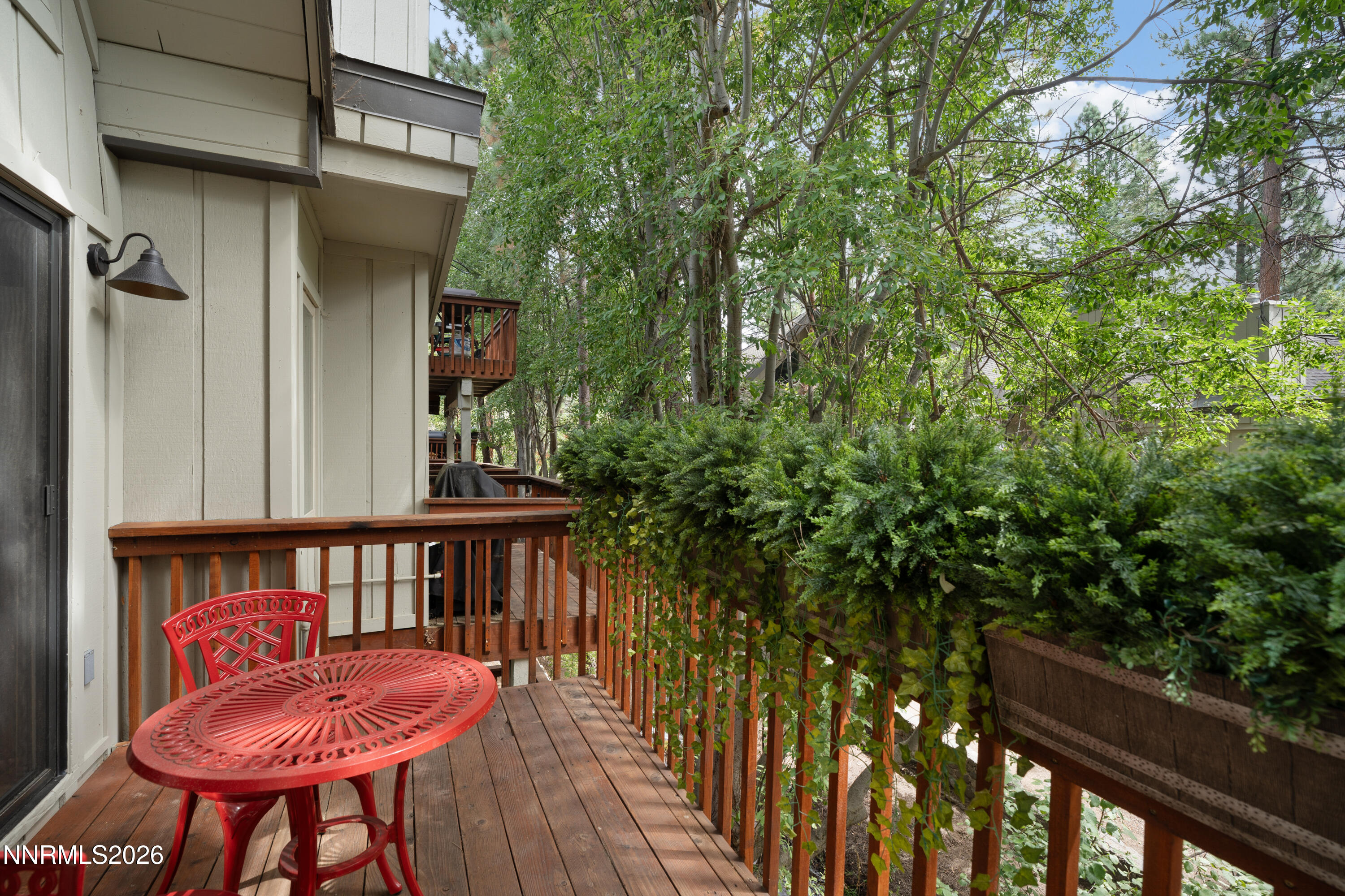 989 Tahoe Boulevard 86 Property Photo 16