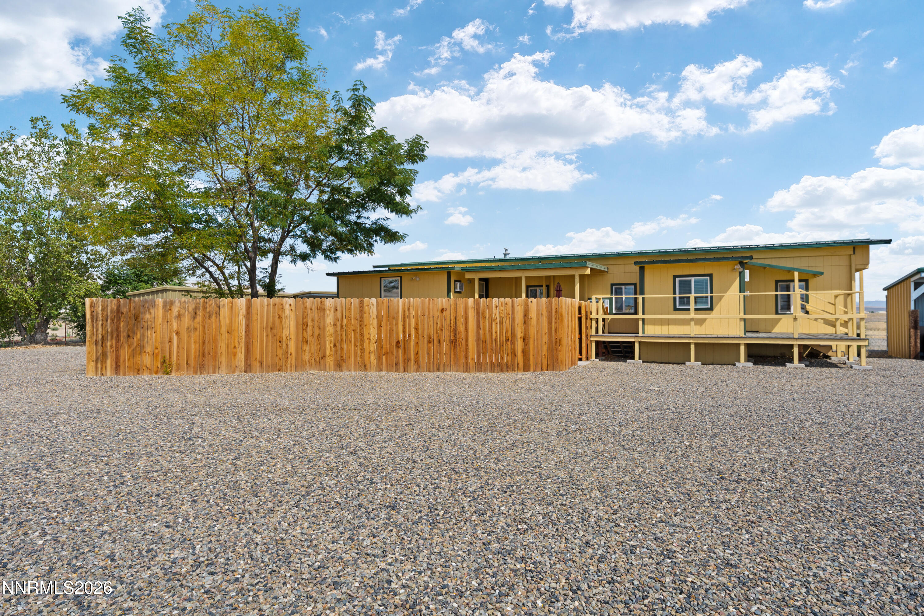 4555 Paradise Ranchos Drive Property Photo 4