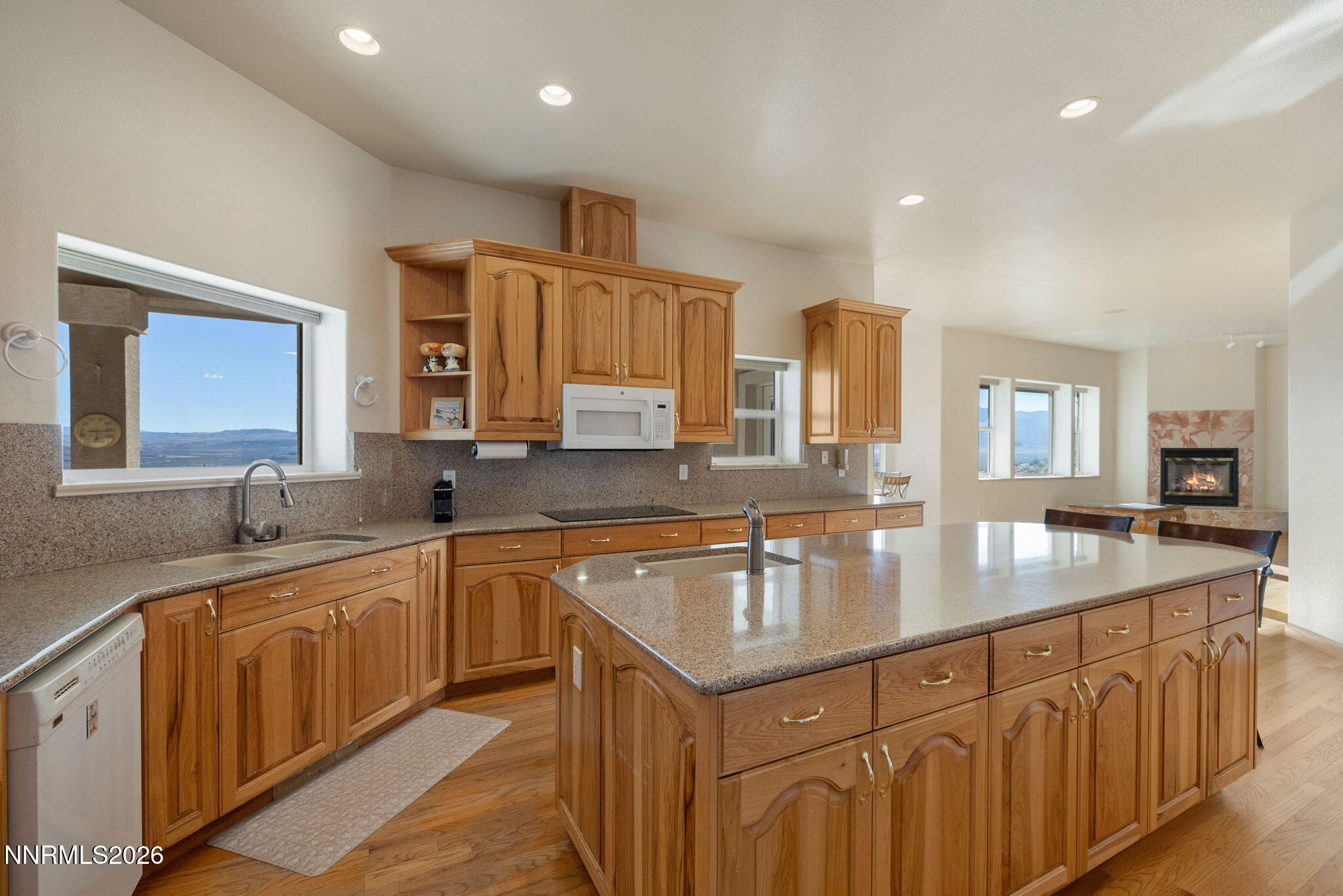 5990 Grass Valley Road Property Photo 14