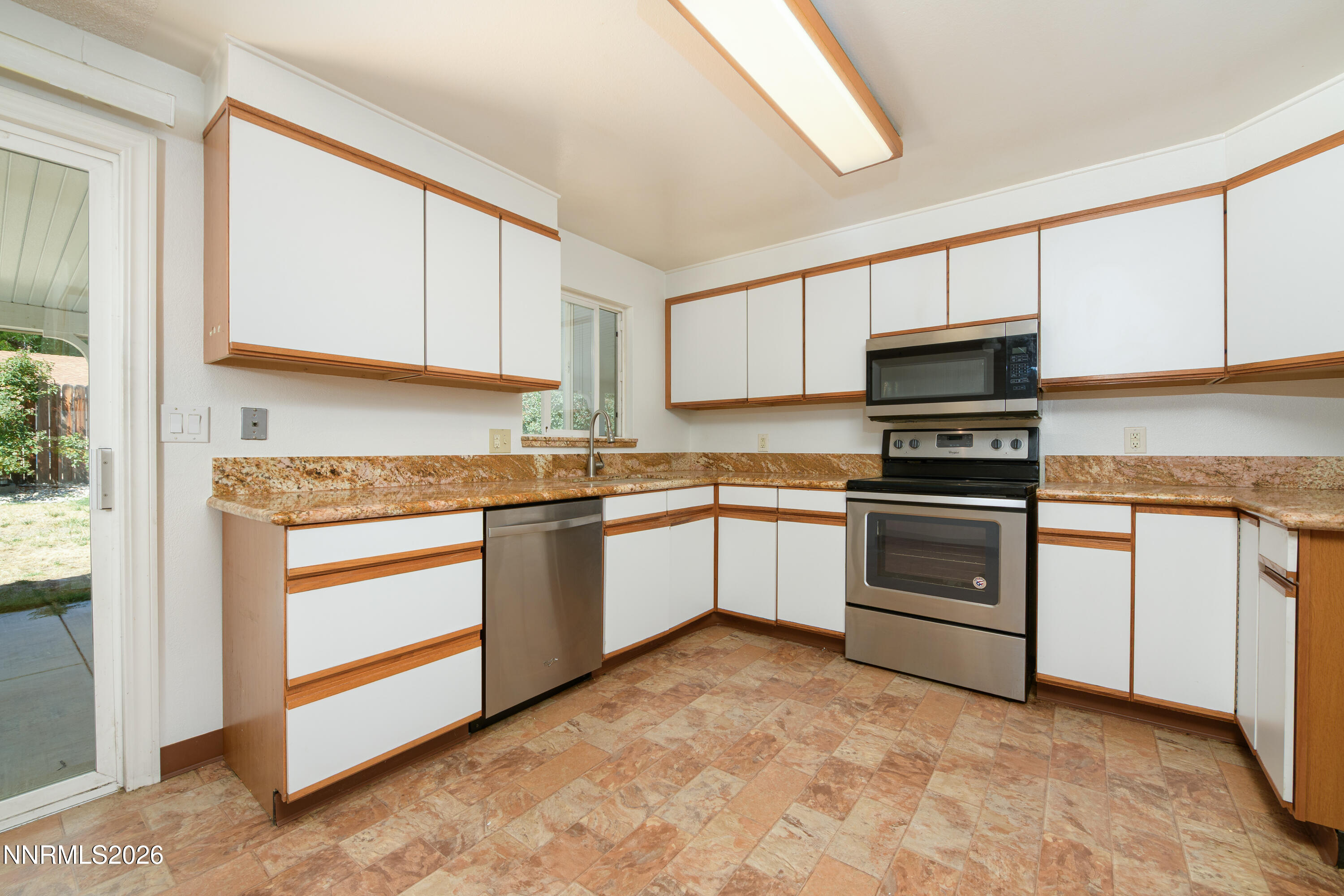 803 Rolando Way Property Photo 9