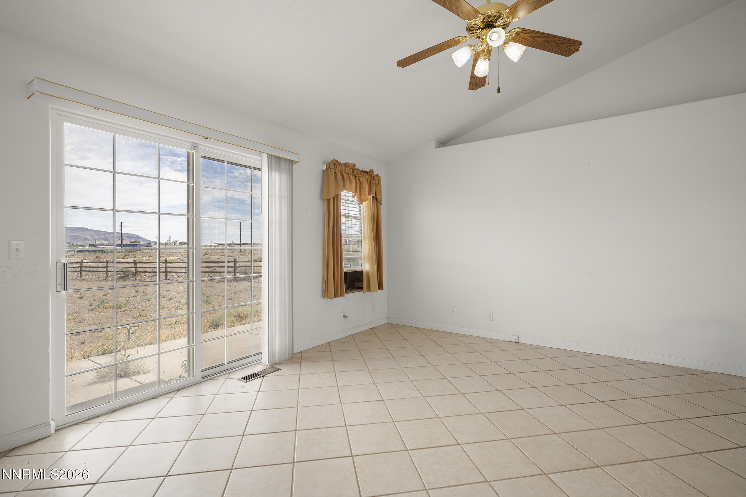 100 Sario Drive Property Photo 10