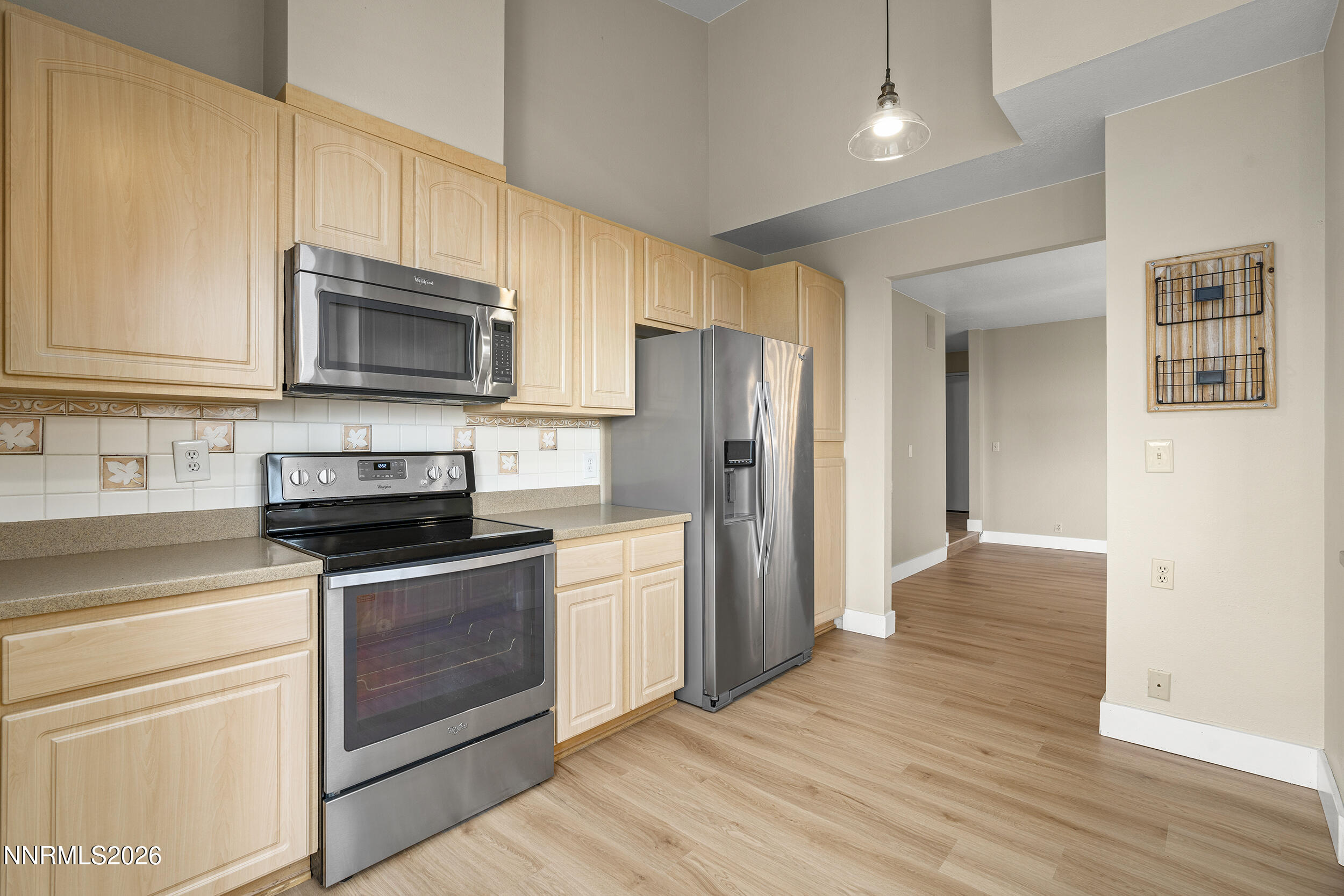 2366 Silver Ridge Drive Property Photo 13